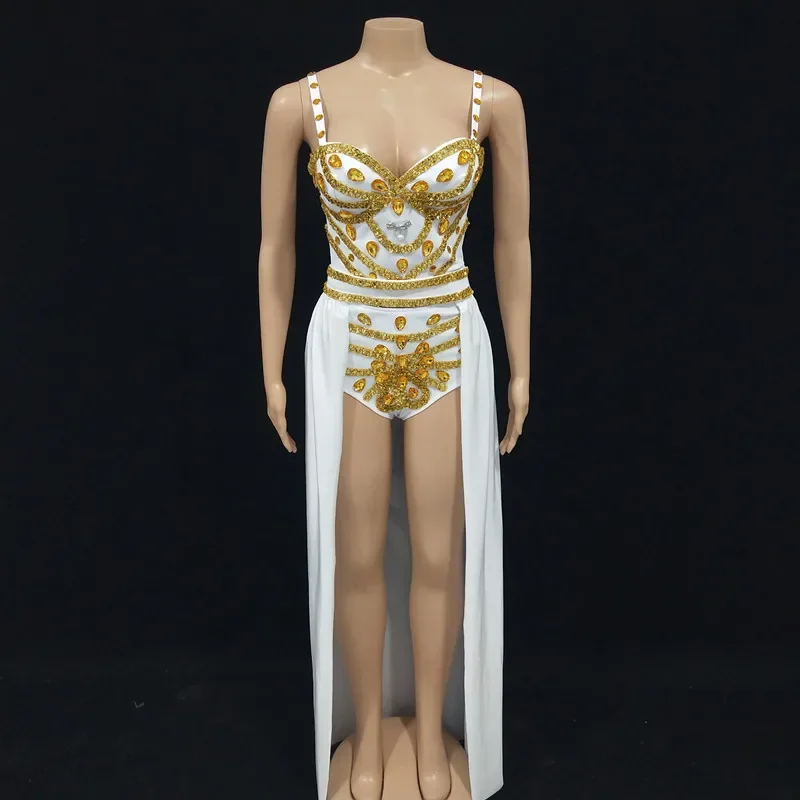 Певица, танцовщица, танцевальный костюм, вечерние, бар, ночной клуб, DJ Gogo, сценическая одежда, золотые блестки, стразы, бикини со шлейфом, наряд
Певица, танцовщица, танцевальный костюм, вечерние, бар, ночной клуб, DJ Gogo, сценическая одежда, золотые блестки, стразы, бикини со шлейфом, наряд