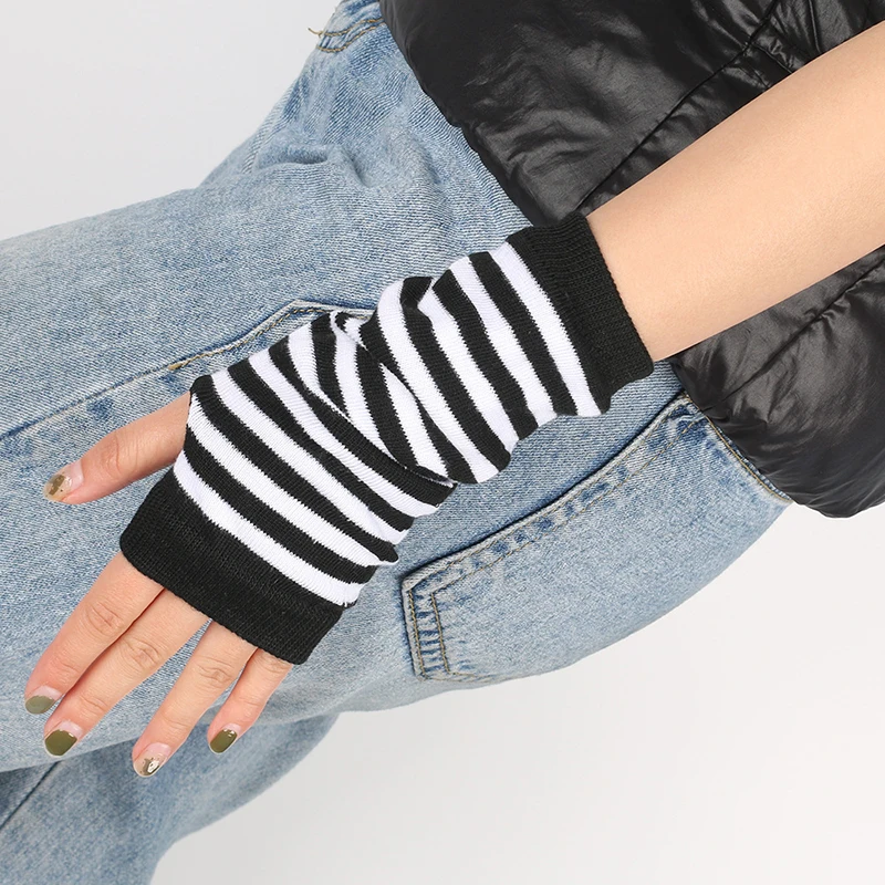 Women's Elbow Gloves Fingerless Gloves Christmas Long Knitted Arm Cover Striped Arm Cover Autumn Winter Fashion Elbow Mittens
Women's Elbow Gloves Fingerless Gloves Christmas Long Knitted Arm Cover Striped Arm Cover Autumn Winter Fashion Elbow Mittens