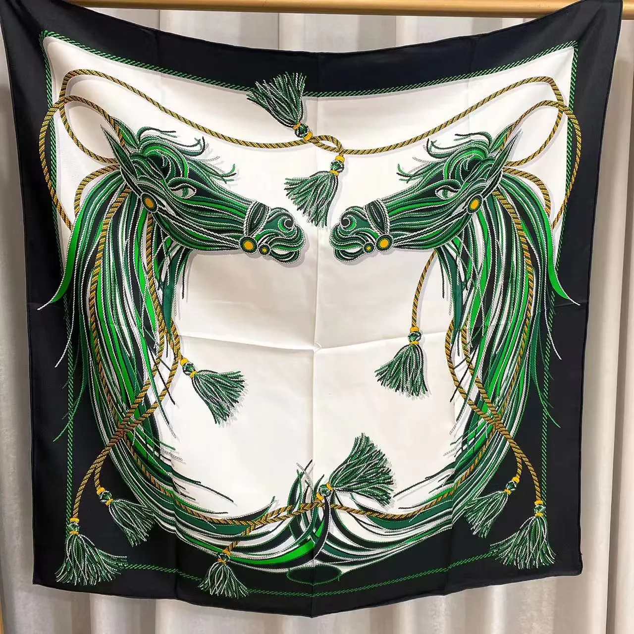 Женский шелковый шарф 90 см, шали с роликовыми краями, саржевые шарфы для волос, роскошные дизайнерские шарфы, рождественский подарок для мамы
Женский шелковый шарф 90 см, шали с роликовыми краями, саржевые шарфы для волос, роскошные дизайнерские шарфы, рождественский подарок для мамы