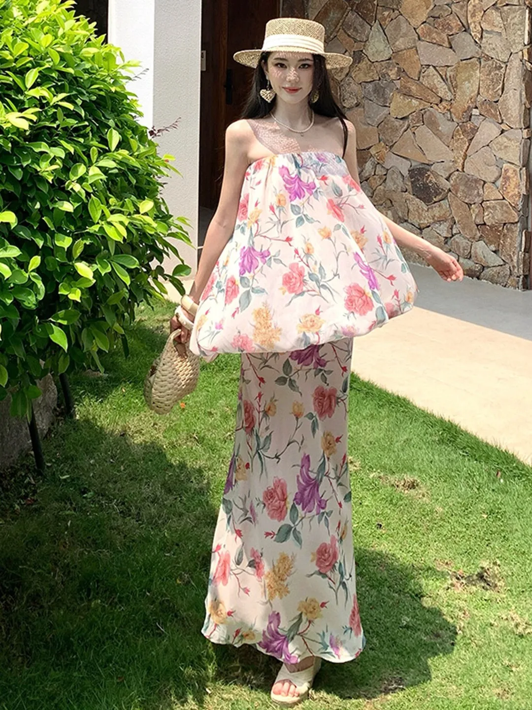 Retro Unique Beautiful Print Maxi Dress Shoulder Bared Waist Cinched Summer 2026 Women's Fashion Gentle Style City Commute
Retro Unique Beautiful Print Maxi Dress Shoulder Bared Waist Cinched Summer 2026 Women's Fashion Gentle Style City Commute