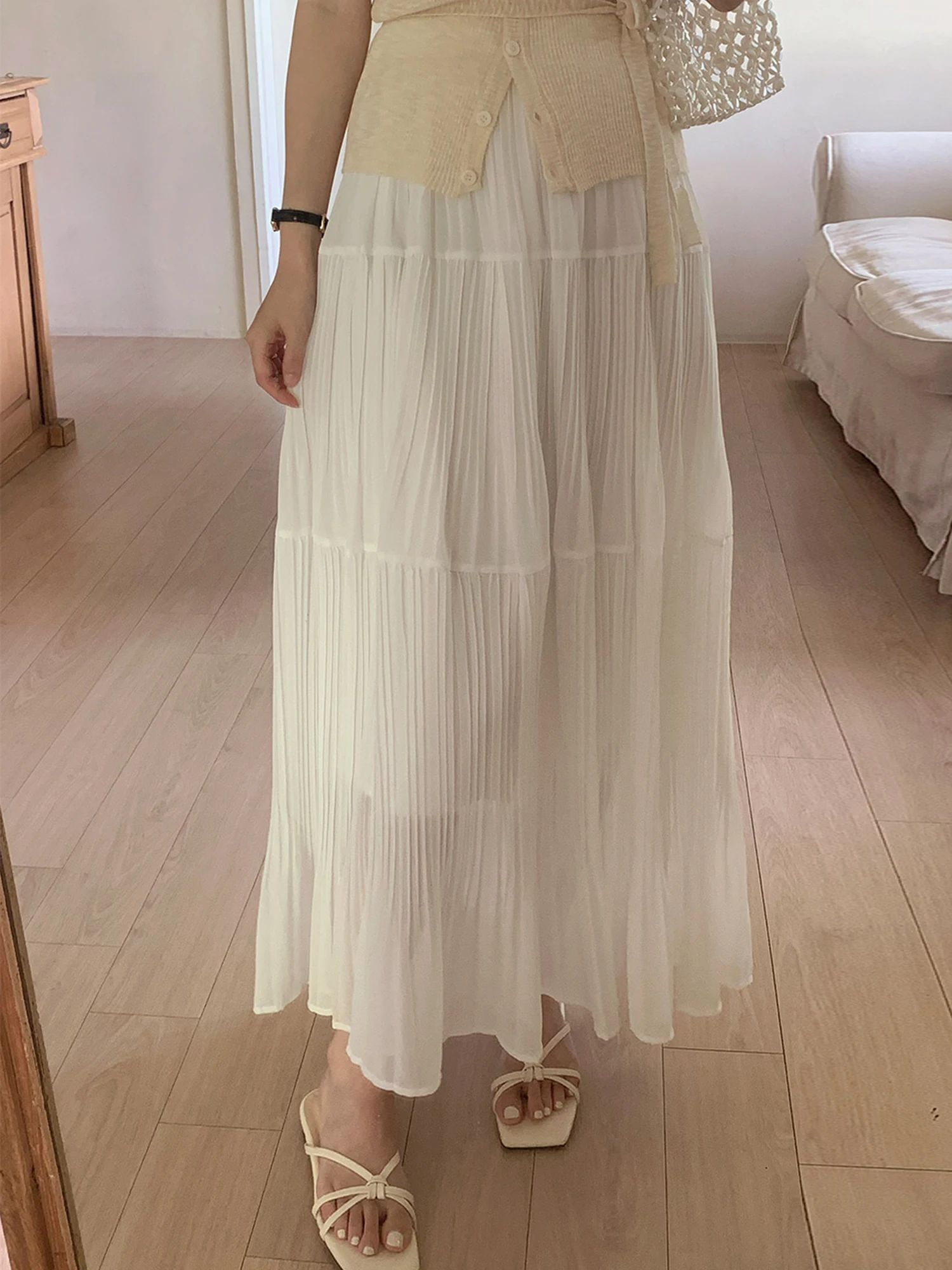 Summer 2025 Women's A-Line Midi Skirt Chiffon Pleated Flared Hem High Waist Princ Sle Casual Polyester Fiber Loose Fit
Summer 2025 Women's A-Line Midi Skirt Chiffon Pleated Flared Hem High Waist Princ Sle Casual Polyester Fiber Loose Fit