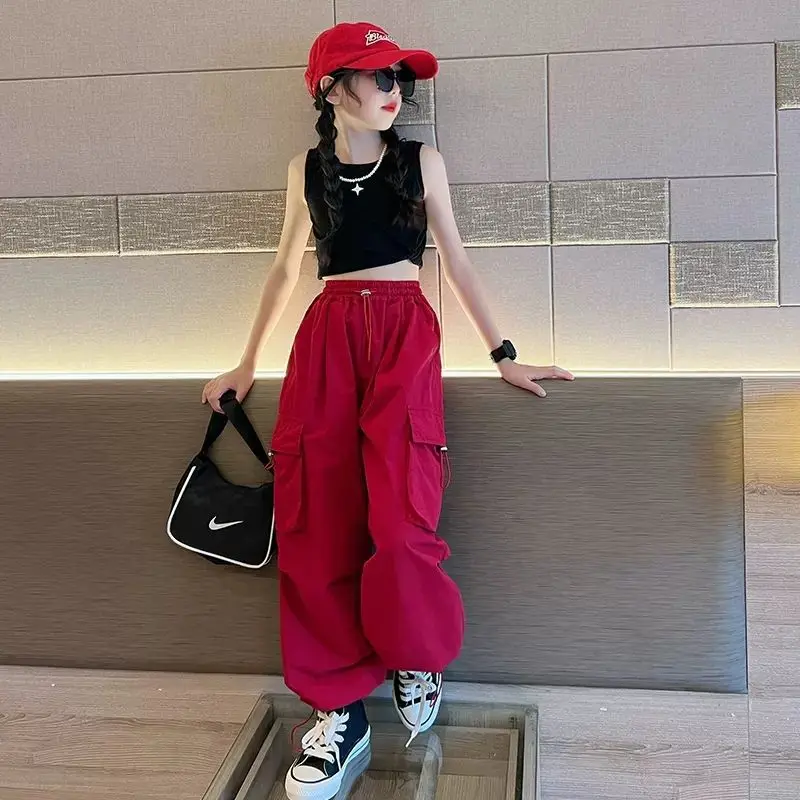 Girls summer overalls suit thin 2025 new foreign style vest top trendy cool street dance sweatpants summer wear
Girls summer overalls suit thin 2025 new foreign style vest top trendy cool street dance sweatpants summer wear