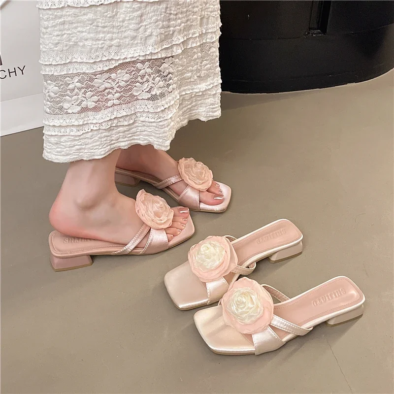 2025 New Women Sandals Summer Big Size Fashion Flowers Sandals Women Party Wedding High Heels Shoes for Women Sandalias De Mujer
2025 New Women Sandals Summer Big Size Fashion Flowers Sandals Women Party Wedding High Heels Shoes for Women Sandalias De Mujer