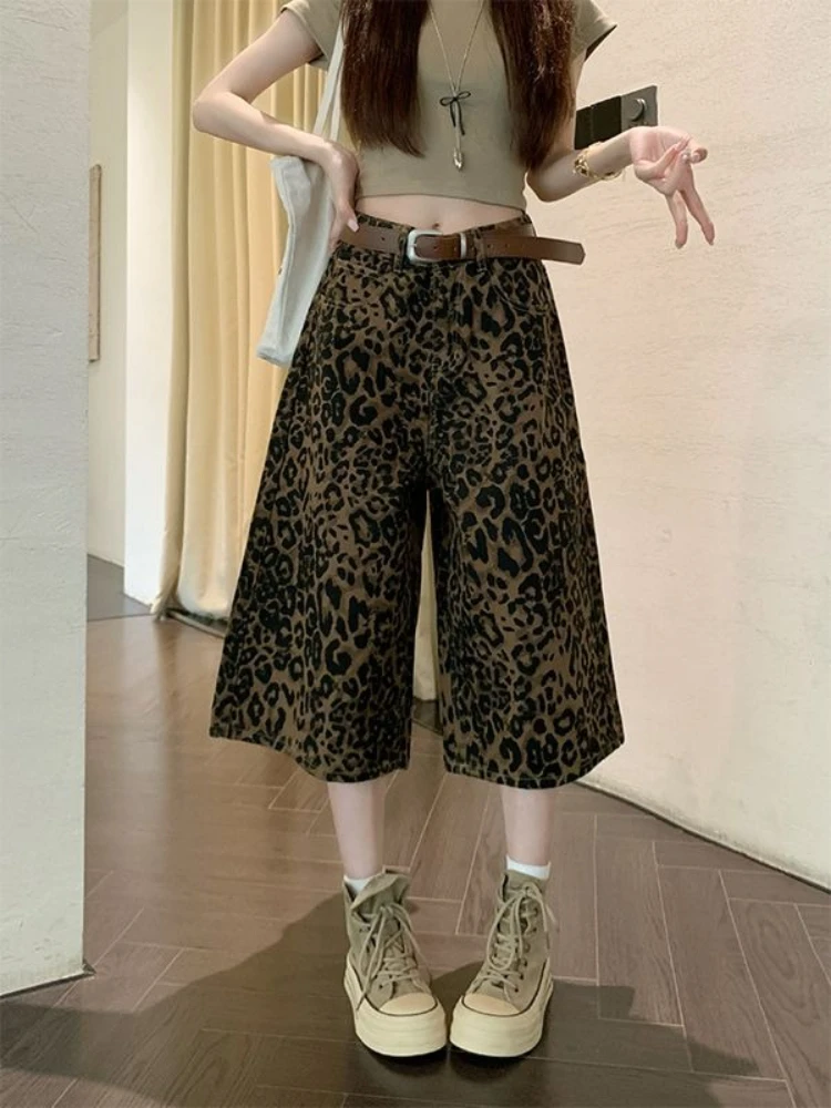 Women's High Waist Leopard Print Denim Shorts Summer Thin Baggy Wide Leg Pants Vintage Streetwear Cropped Trousers
Women's High Waist Leopard Print Denim Shorts Summer Thin Baggy Wide Leg Pants Vintage Streetwear Cropped Trousers