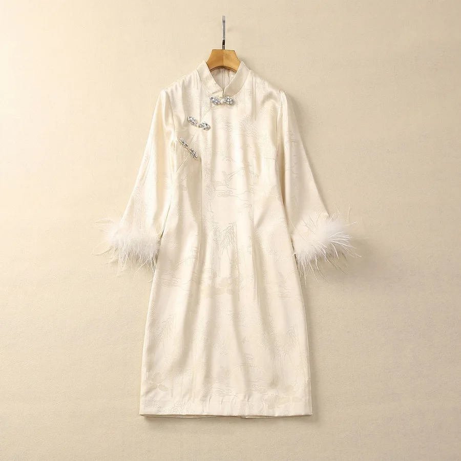 Europe and the United States women's 2024 winter new Pin bead tray buckle Feather and three-quarter sleeve heongsam dress XXL
Europe and the United States women's 2024 winter new Pin bead tray buckle Feather and three-quarter sleeve heongsam dress XXL