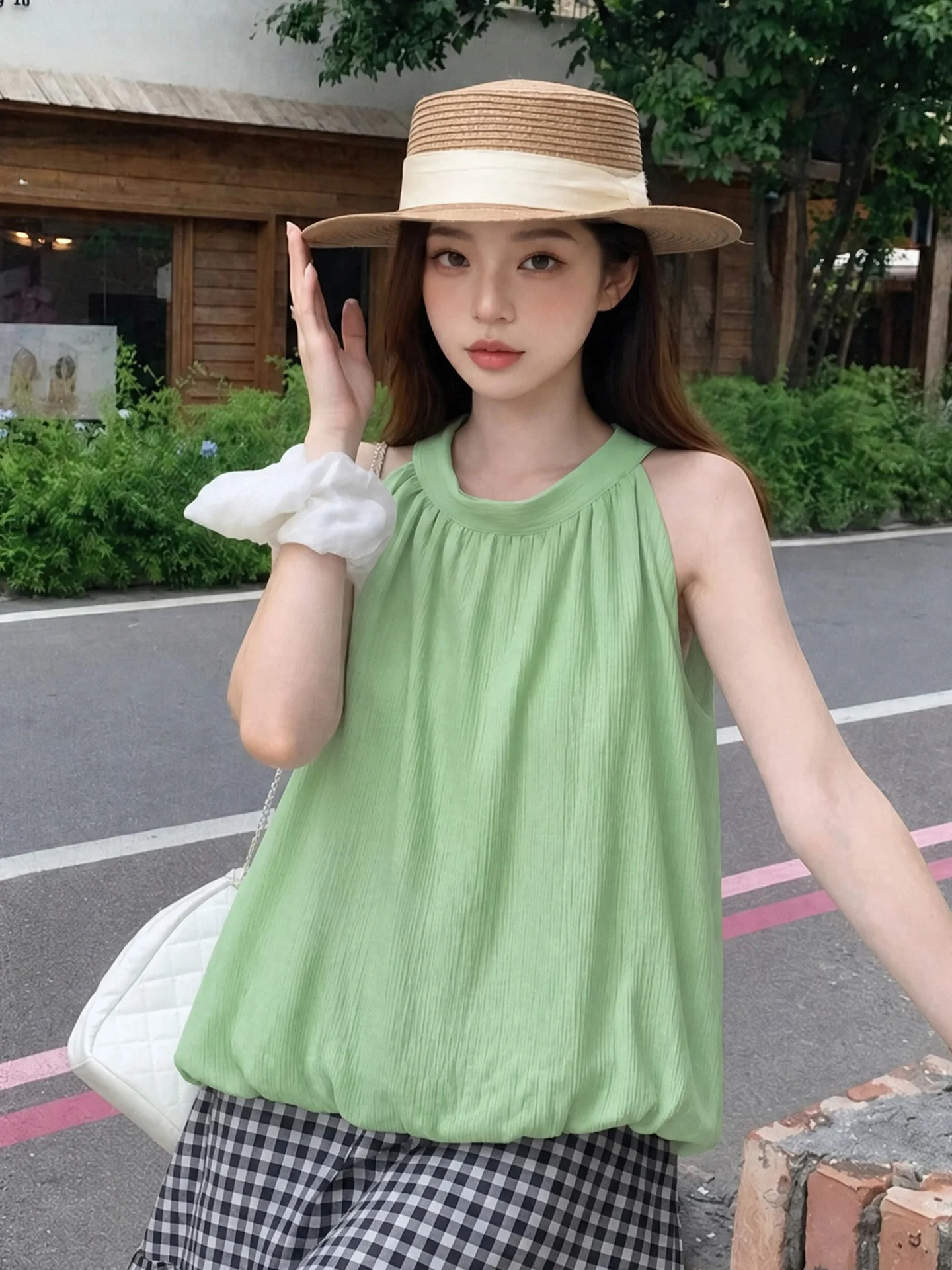 Hong Kong Style Loose Fit Shoulder Bared Sleeveless Shirt Women's Summer New Elegant Flower Bud Beautiful Top City Walk
Hong Kong Style Loose Fit Shoulder Bared Sleeveless Shirt Women's Summer New Elegant Flower Bud Beautiful Top City Walk
