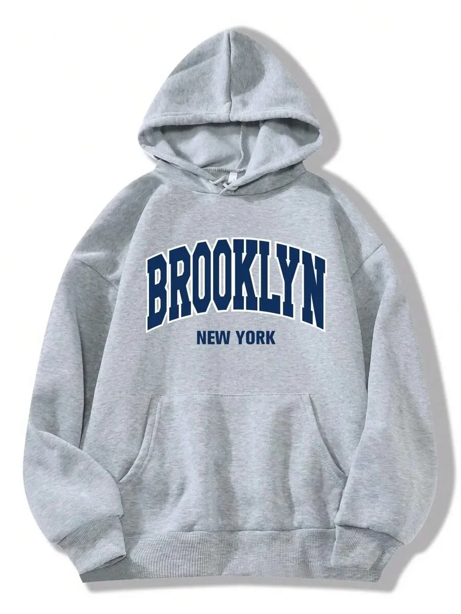 Город - Толстовка с капюшоном из чистого хлопка в стиле Brooklyn Text - Стильный выбор для уличной одежды Любящий большой город Vibes Нью-Йоркский мотив
Город - Толстовка с капюшоном из чистого хлопка в стиле Brooklyn Text - Стильный выбор для уличной одежды Любящий большой город Vibes Нью-Йоркский мотив
