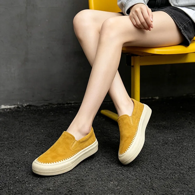 Retro Women's Shoes New Luxury Genuine Leather Loafers for Woman Exquisite Round Head Casual Shoes Designer Shoes Zapatos Mujer
Retro Women's Shoes New Luxury Genuine Leather Loafers for Woman Exquisite Round Head Casual Shoes Designer Shoes Zapatos Mujer