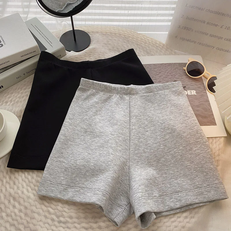Black High-Waist Elastic Slimming Short Pants Women's Summer Korean Style Wide Leg Hot Pants Fashionable Casual Trousers
Black High-Waist Elastic Slimming Short Pants Women's Summer Korean Style Wide Leg Hot Pants Fashionable Casual Trousers