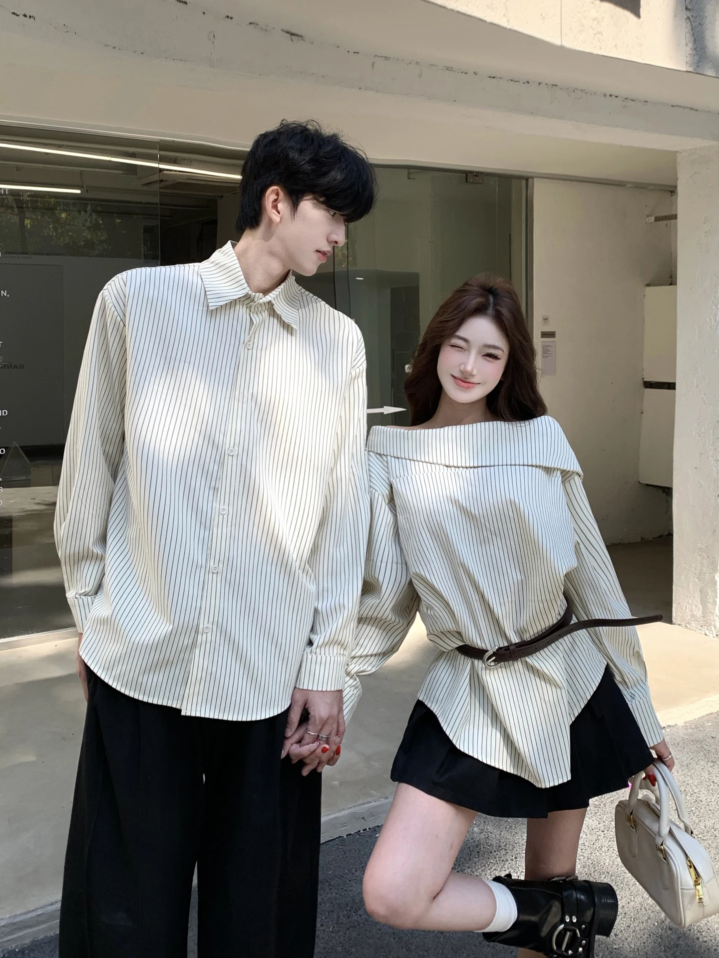 Retro Hong Kong Style Striped Long Sleeve Shirt Couple's Spring Fashion Waist-Cinching Dress One Skirt One Dress for Couples
Retro Hong Kong Style Striped Long Sleeve Shirt Couple's Spring Fashion Waist-Cinching Dress One Skirt One Dress for Couples