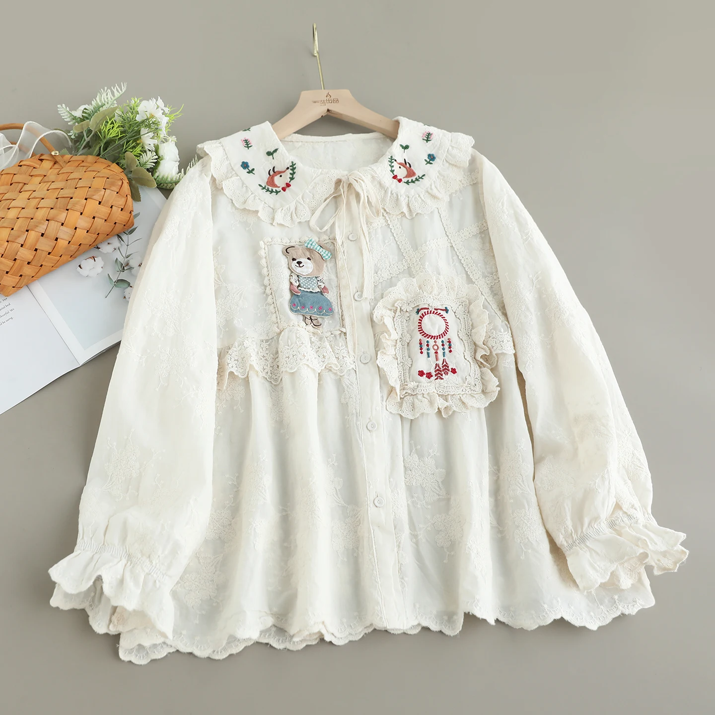 Japanese Sweet Mori Girl Cartoon Bear Embroidery Cotton Shirts Women Autumn Cute Peter Pan Collar Long Sleeve Casual Blouse Tops
Japanese Sweet Mori Girl Cartoon Bear Embroidery Cotton Shirts Women Autumn Cute Peter Pan Collar Long Sleeve Casual Blouse Tops