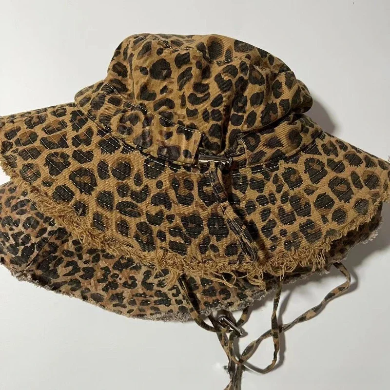 2025 New Retro Leopard Print Washed Fringed Fisherman Hat - Unisex with Hanging Rope for Outdoor Travel & Sun Protection
2025 New Retro Leopard Print Washed Fringed Fisherman Hat - Unisex with Hanging Rope for Outdoor Travel & Sun Protection