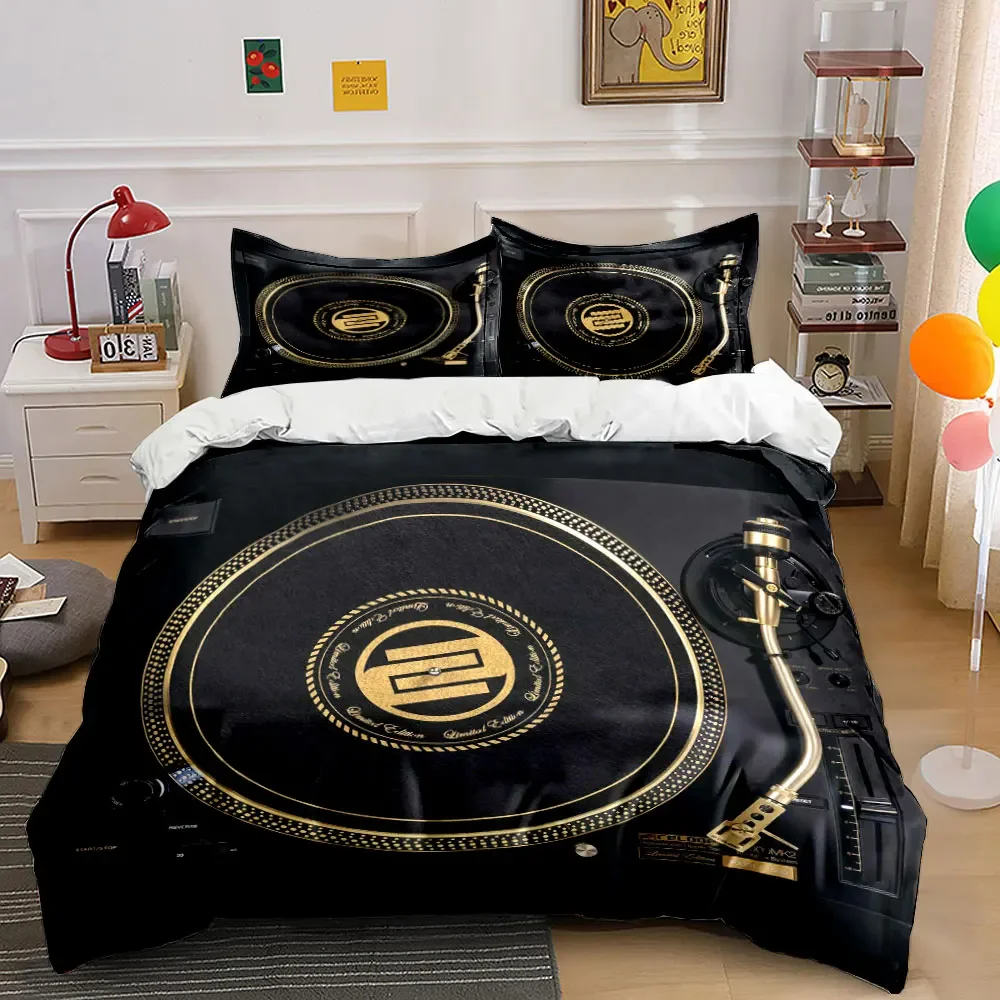 "Luxury Turntable Set for DJs" Multiple sizes kid's and adults' bedroom Exquisite 3PC bedding set, gift
"Luxury Turntable Set for DJs" Multiple sizes kid's and adults' bedroom Exquisite 3PC bedding set, gift