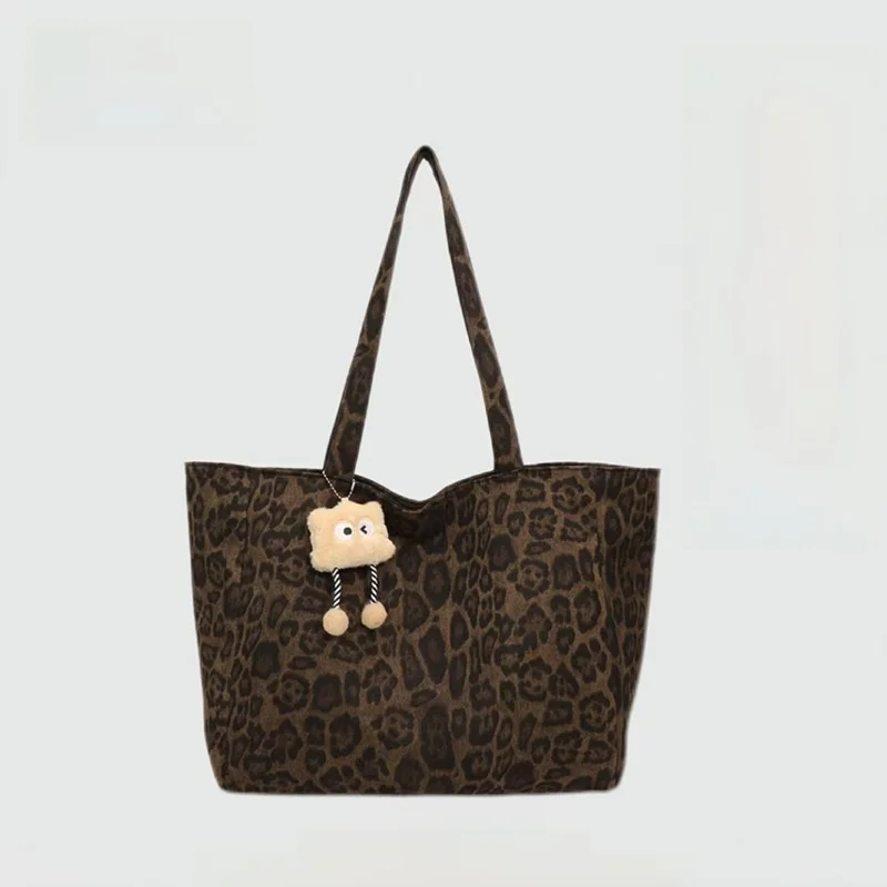 Женская большая сумка-тоут с леопардовым принтом в стиле ретро, большая вместительная сумка на одно плечо, повседневная сумка-тоут, осень-зима, Новое поступление
Женская большая сумка-тоут с леопардовым принтом в стиле ретро, большая вместительная сумка на одно плечо, повседневная сумка-тоут, осень-зима, Новое поступление