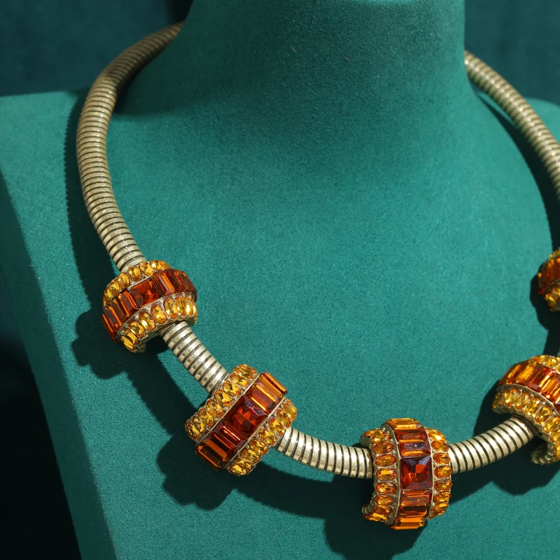 Vintage Orange Crystal Choker Necklace Antique Gold Plated Brand Luxury Jewelry Design Women 2026 Engagement Charm Trends
Vintage Orange Crystal Choker Necklace Antique Gold Plated Brand Luxury Jewelry Design Women 2026 Engagement Charm Trends