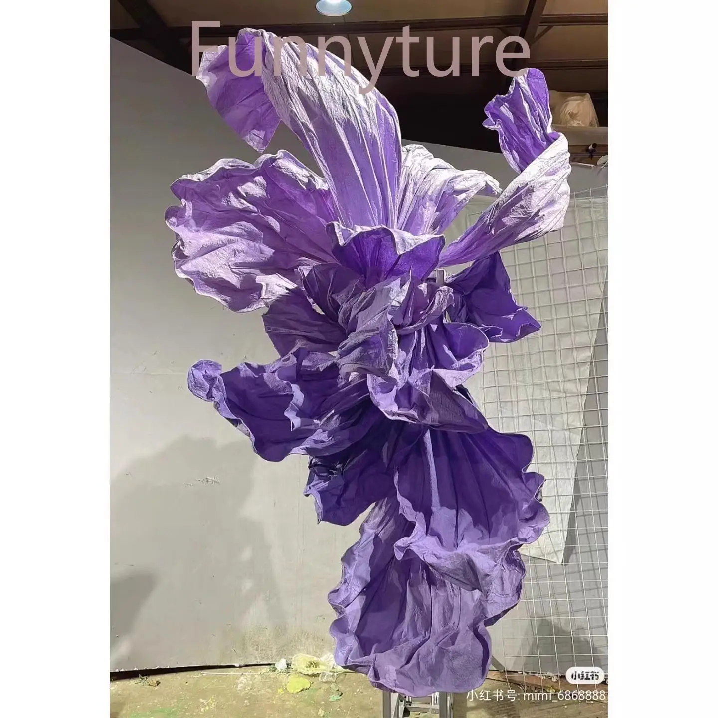 Giant paper art flower large wedding scene arrangement stage background decoration beauty plastic handmade pleated paper flower
Giant paper art flower large wedding scene arrangement stage background decoration beauty plastic handmade pleated paper flower