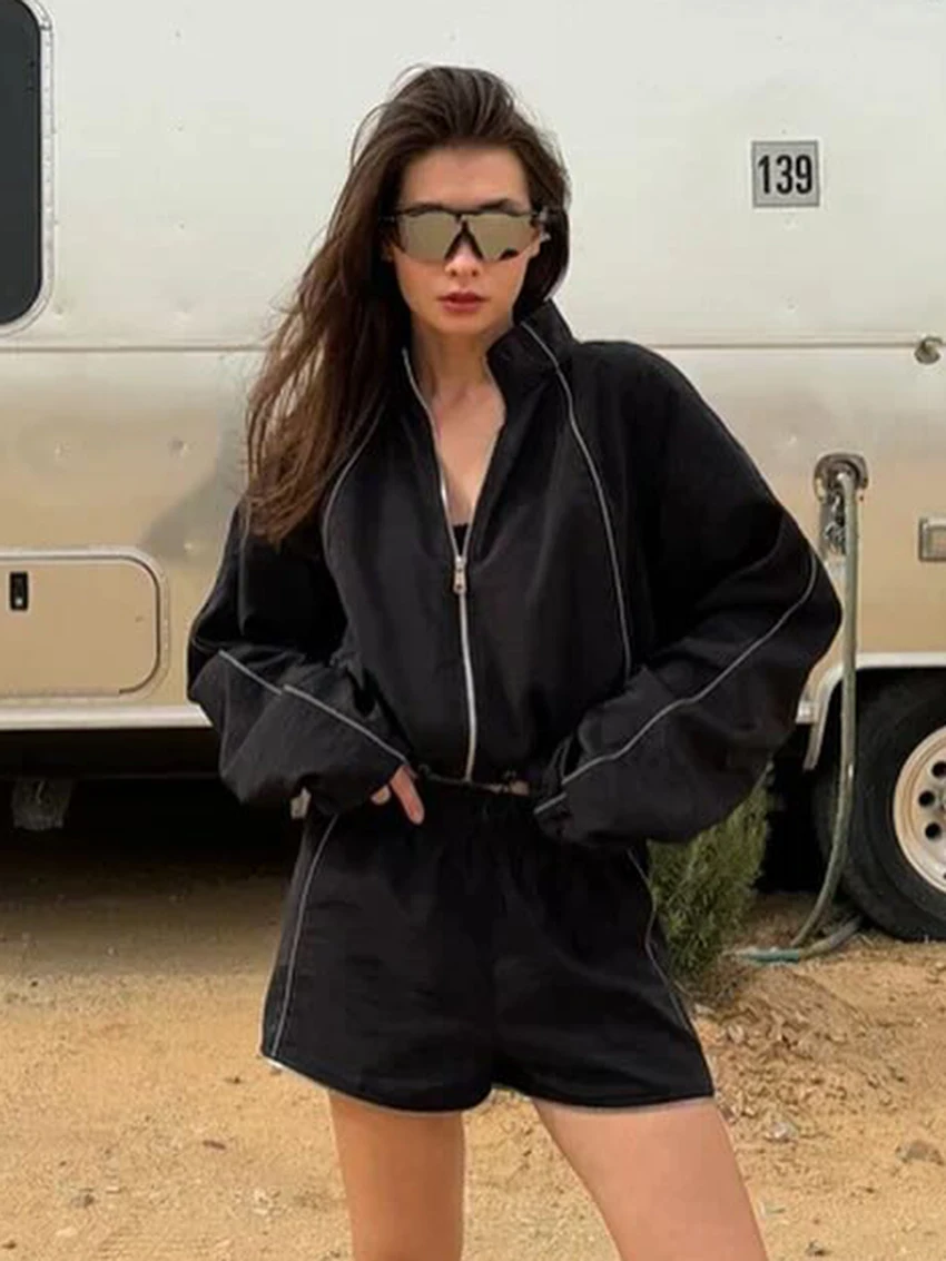 Marthaqiqi Causal Women Nightgowns Suit O-Neck Sleepwear Long Sleeve Pajamas Crop Top Nightie Shorts Black Ladies Nightwear Set
Marthaqiqi Causal Women Nightgowns Suit O-Neck Sleepwear Long Sleeve Pajamas Crop Top Nightie Shorts Black Ladies Nightwear Set