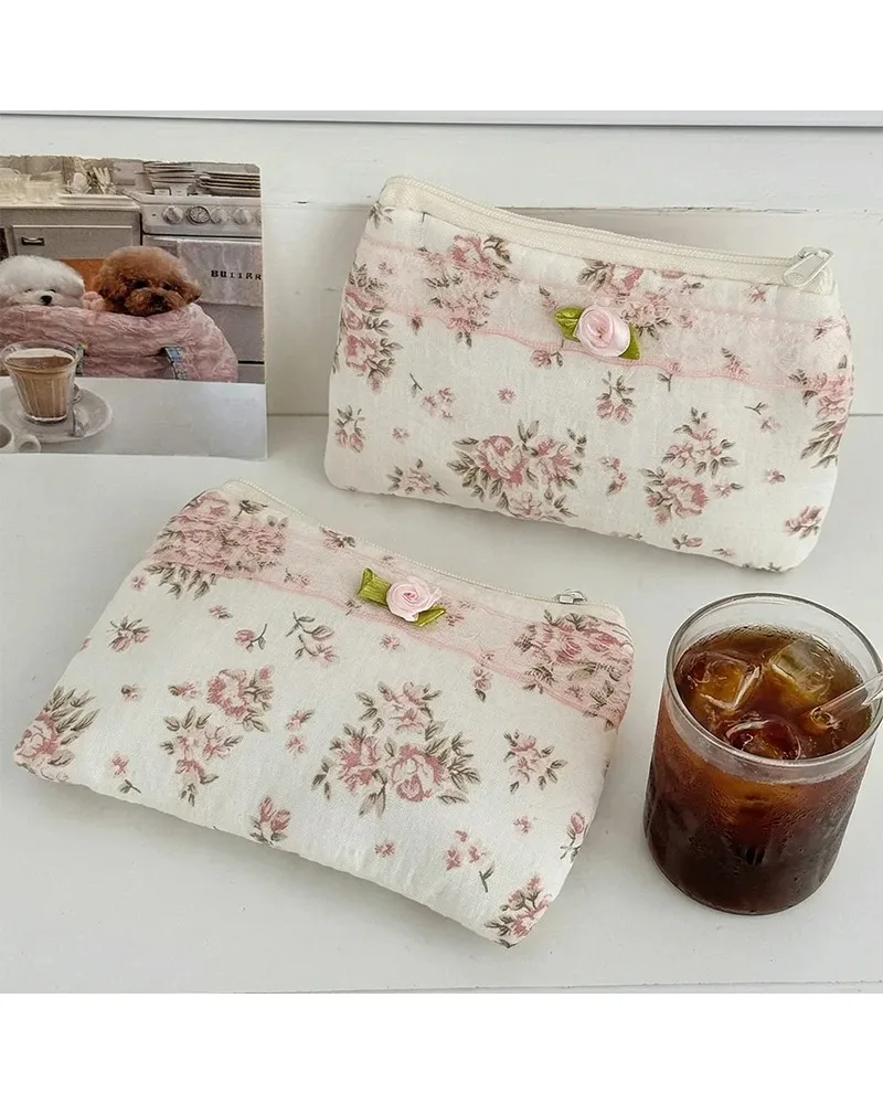 Gentle Rose Floral Cosmetic Pouch Fabric Small Clutch Organizer For Samples And Cables
Gentle Rose Floral Cosmetic Pouch Fabric Small Clutch Organizer For Samples And Cables
