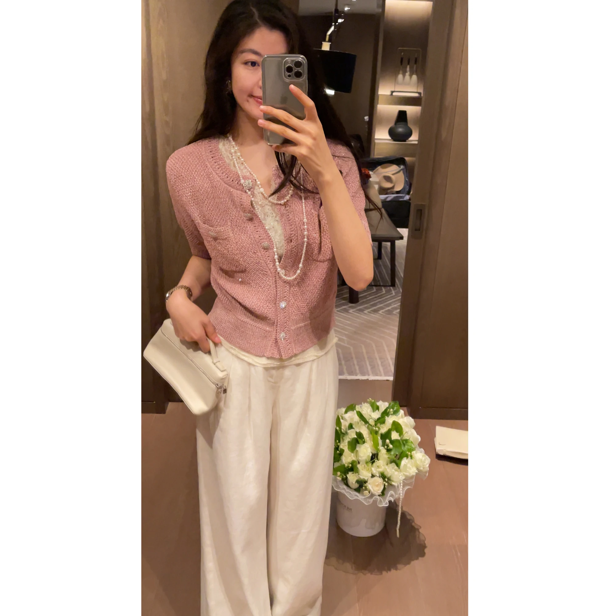 NCOU Spring 2026 Women's Knitted Short Sleeve round Neck Open Cardigan Old Money Style Flashy Design Fashionable Chinese Styl...
NCOU Spring 2026 Women's Knitted Short Sleeve round Neck Open Cardigan Old Money Style Flashy Design Fashionable Chinese Styl...