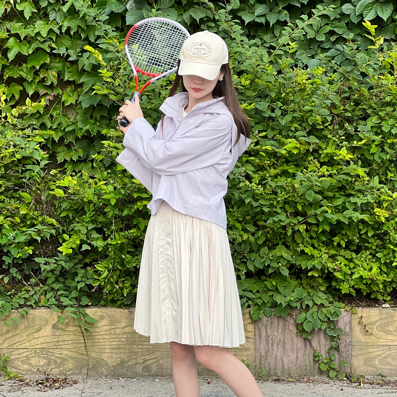 Pure Original Spring Energy Golf Girl Korean Sle Svel Pleated Dr Outdoor Casual Jaet for Women Commute Faion
Pure Original Spring Energy Golf Girl Korean Sle Svel Pleated Dr Outdoor Casual Jaet for Women Commute Faion