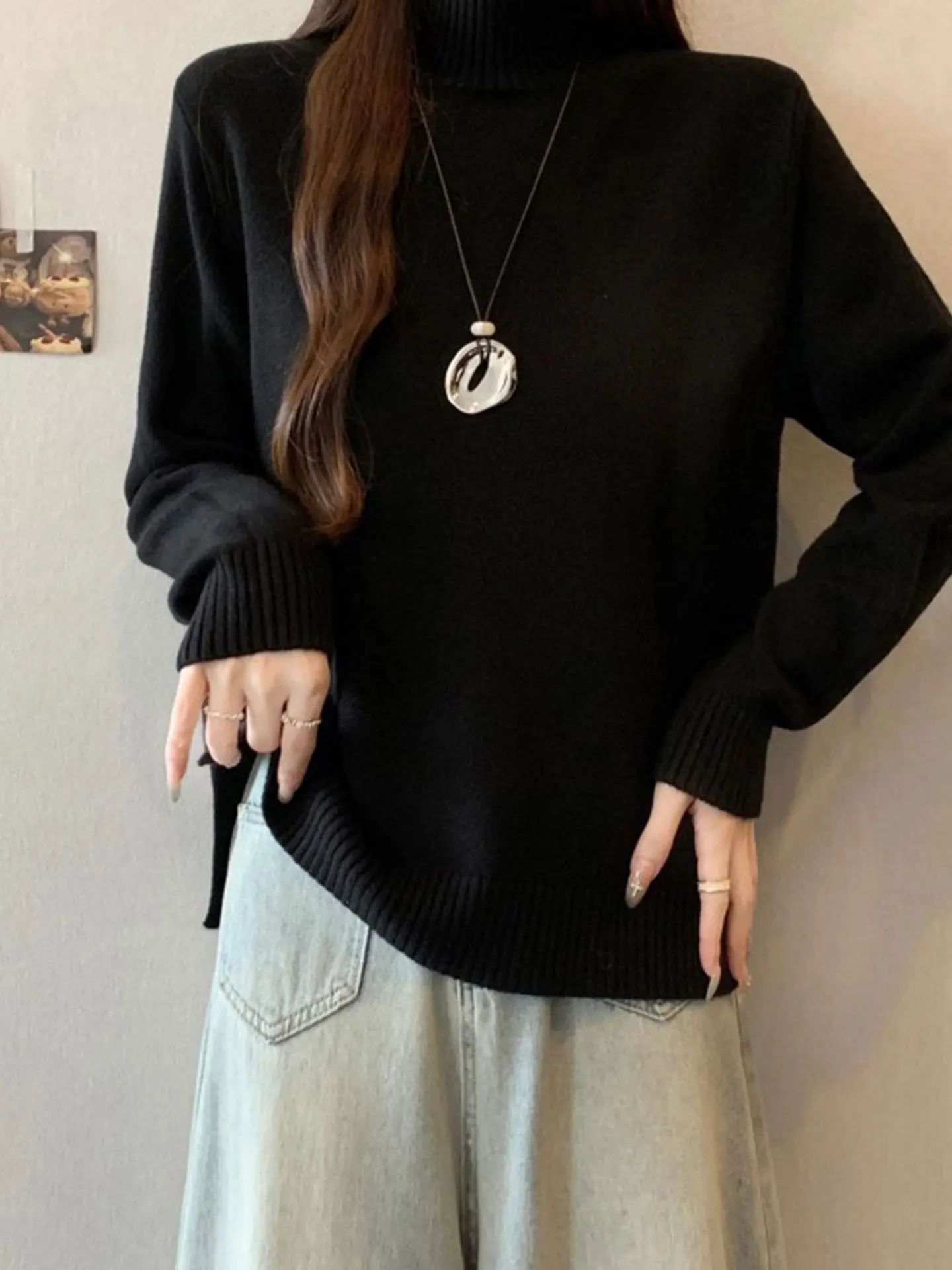 Elegant Black High Collar Knitted Sweater Women's Loose Base Shirt Autumn Winter plus Size Fashion Casual Style Inner Wear
Elegant Black High Collar Knitted Sweater Women's Loose Base Shirt Autumn Winter plus Size Fashion Casual Style Inner Wear