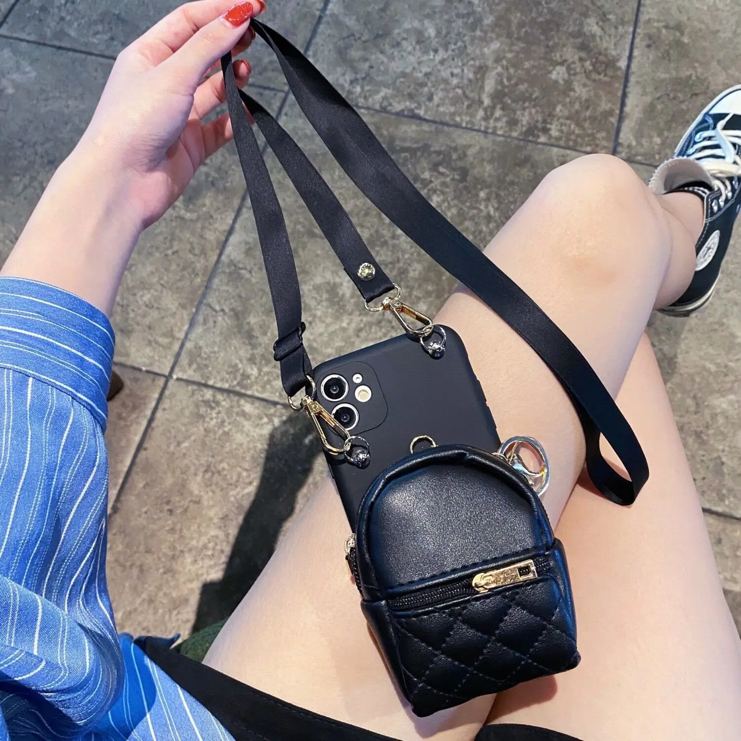 Fashion Silicone Crossbody Lanyard Bag Leather Phone Case for iPhone 16 15 14 13 12 11 Plus Pro Max
Fashion Silicone Crossbody Lanyard Bag Leather Phone Case for iPhone 16 15 14 13 12 11 Plus Pro Max