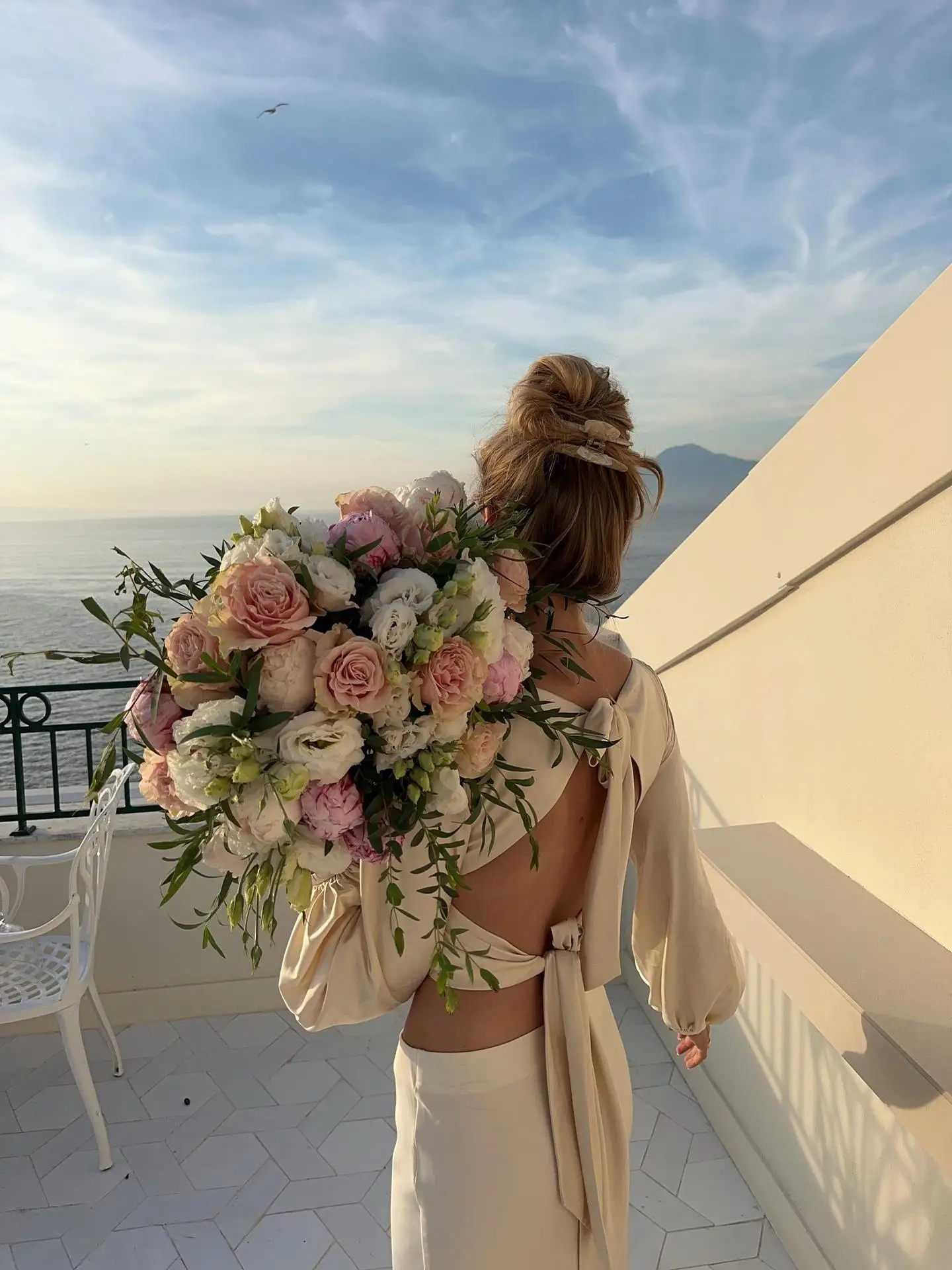 Французский шелковистый топ без узлов с вырезами, из качественного полиэфирного волокна, женская верхняя одежда, короткая длина, цветной
Французский шелковистый топ без узлов с вырезами, из качественного полиэфирного волокна, женская верхняя одежда, короткая длина, цветной