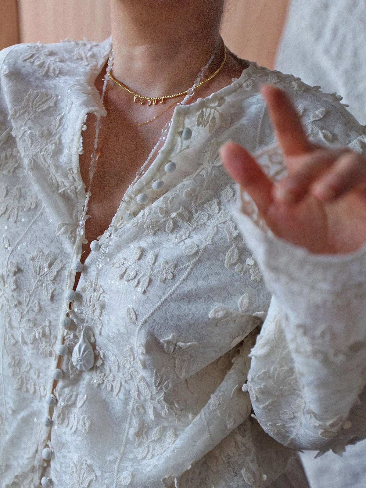 Ast Editor Store Heavy Embroidery Sequin Relief Lace Top Loose Casual Early Autumn Long Sve round Ne Button up Women's ...
Ast Editor Store Heavy Embroidery Sequin Relief Lace Top Loose Casual Early Autumn Long Sve round Ne Button up Women's ...