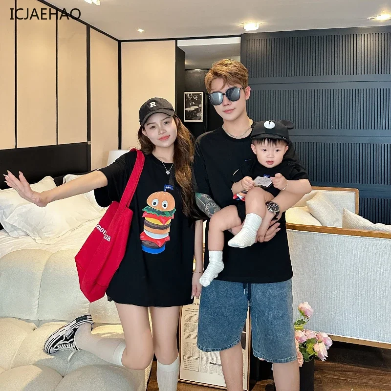 2025 Mom Daughter Father Son Family Matching Fun Hamburger Print Tshirts Set Short Sleeve Tshirts Casual Summer Cute Twin Outfit
2025 Mom Daughter Father Son Family Matching Fun Hamburger Print Tshirts Set Short Sleeve Tshirts Casual Summer Cute Twin Outfit