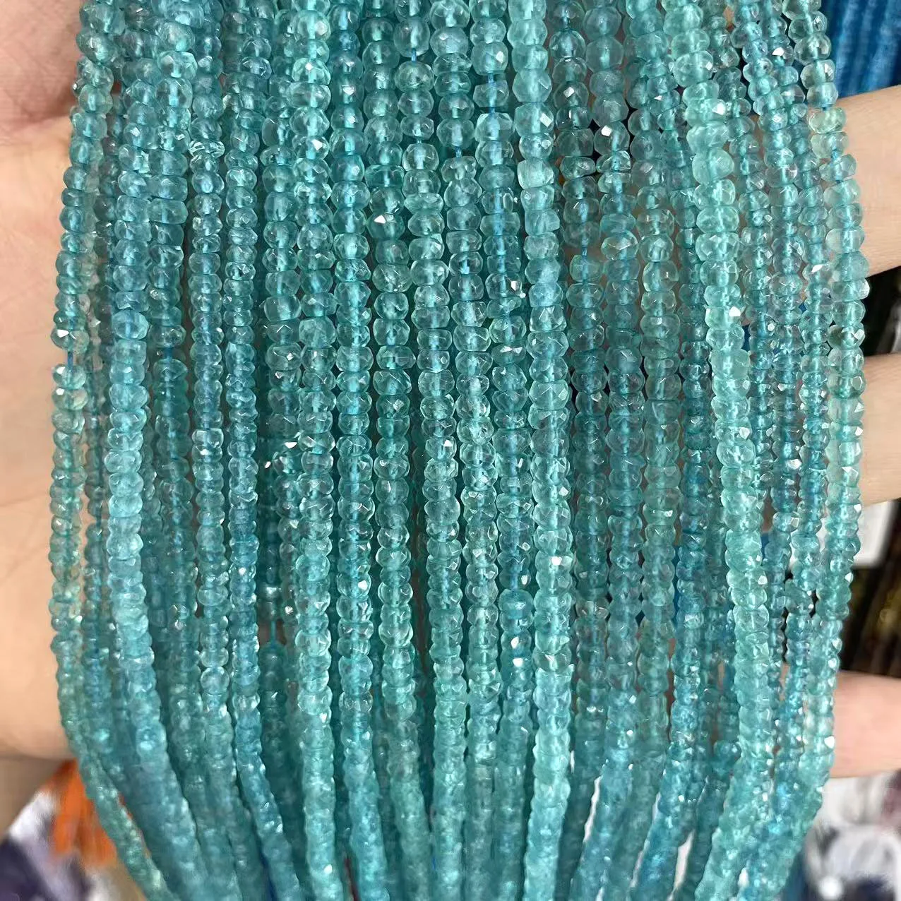 2x4mm Natural Transparent Apatite Abacus Beads Loose Beads Handmade DIY Bracelet Jewelry Accessories Beads for Jewelry Making
2x4mm Natural Transparent Apatite Abacus Beads Loose Beads Handmade DIY Bracelet Jewelry Accessories Beads for Jewelry Making