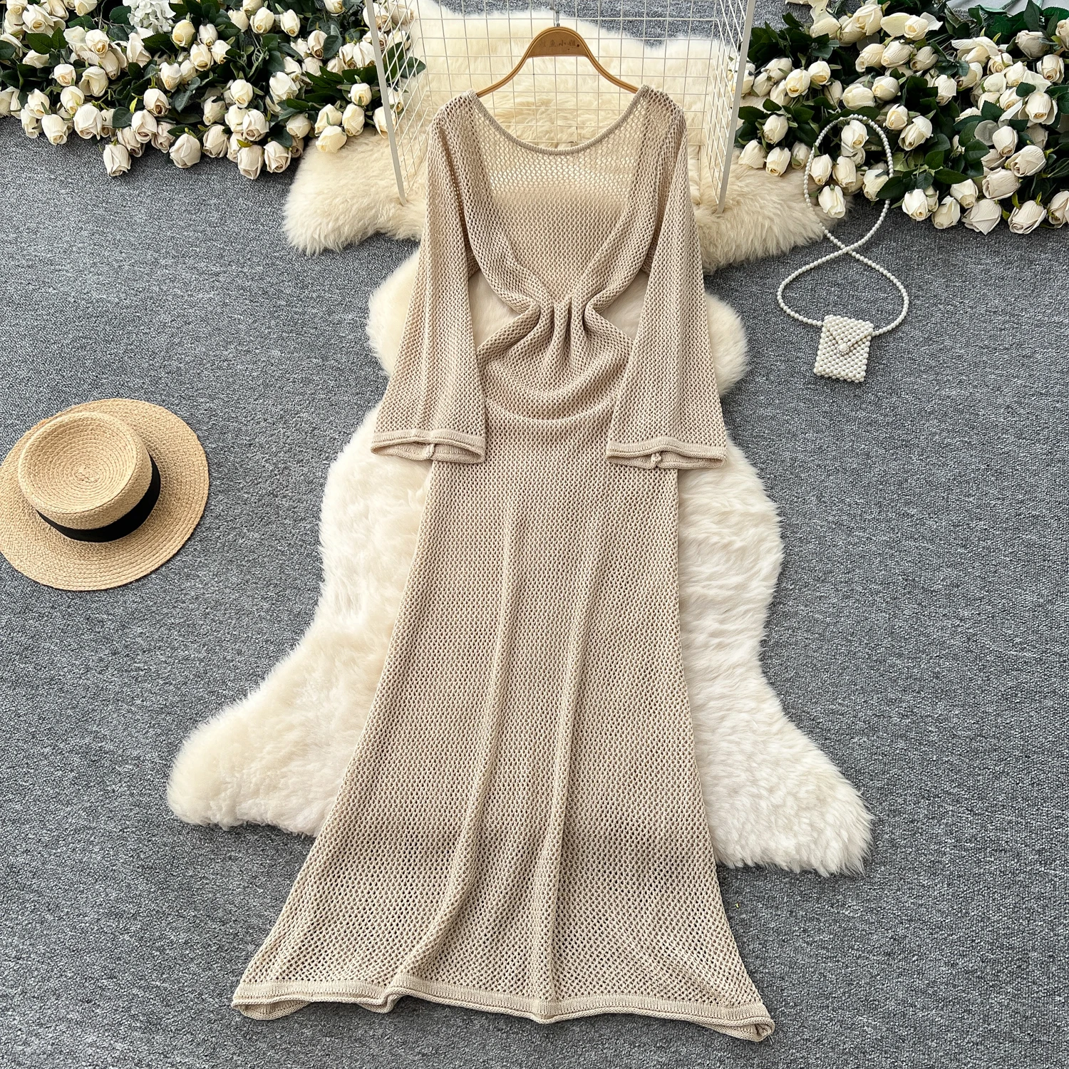 Chic Elastic Knit hollow out Bodycon Dress V Neck Women Elegant Korean Fashion Vestidos Summer Slim Wrap Pencil Dress
Chic Elastic Knit hollow out Bodycon Dress V Neck Women Elegant Korean Fashion Vestidos Summer Slim Wrap Pencil Dress