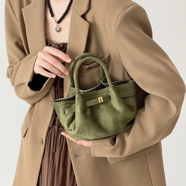 New Winter Women's Dumpling Tote Bag Fashion Handbags And Purses Travel Single Shoulder Cross Body Bags
New Winter Women's Dumpling Tote Bag Fashion Handbags And Purses Travel Single Shoulder Cross Body Bags