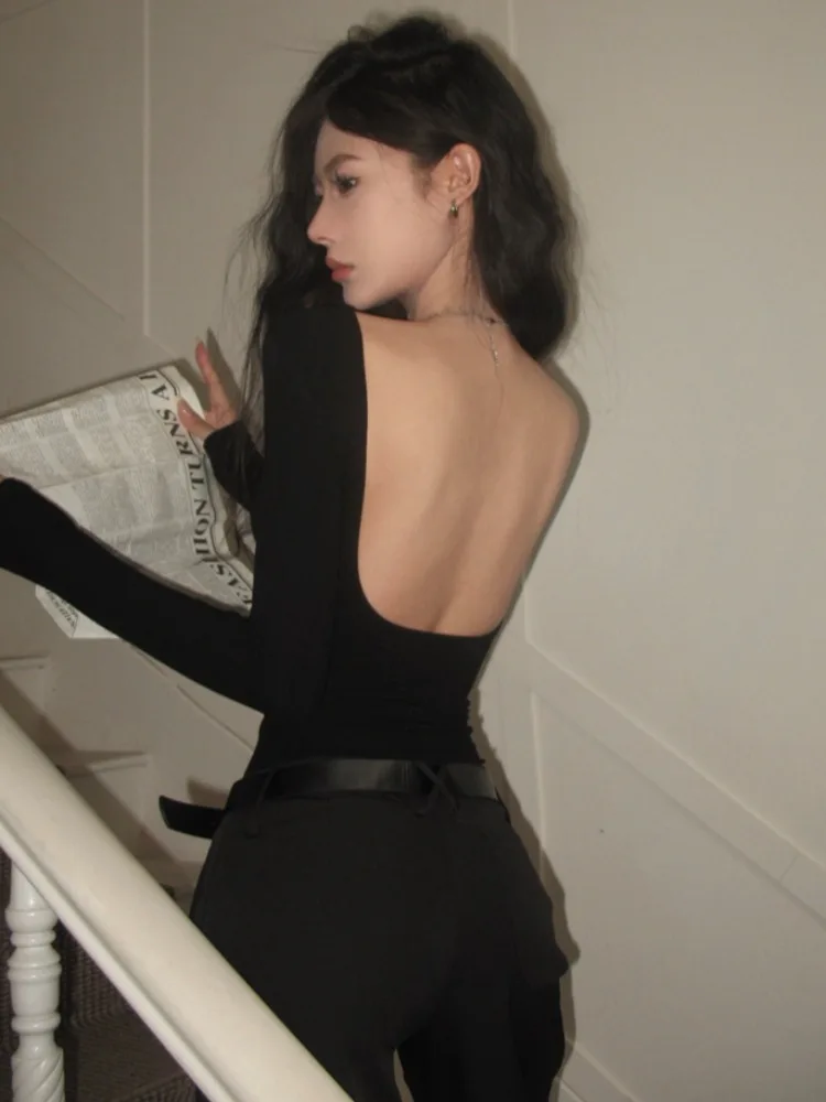Sexy Spicy Backless Long Sleeve T-Shirt Women's Design Slimming Black Top Early Autumn New Style Korean Version round Neck
Sexy Spicy Backless Long Sleeve T-Shirt Women's Design Slimming Black Top Early Autumn New Style Korean Version round Neck
