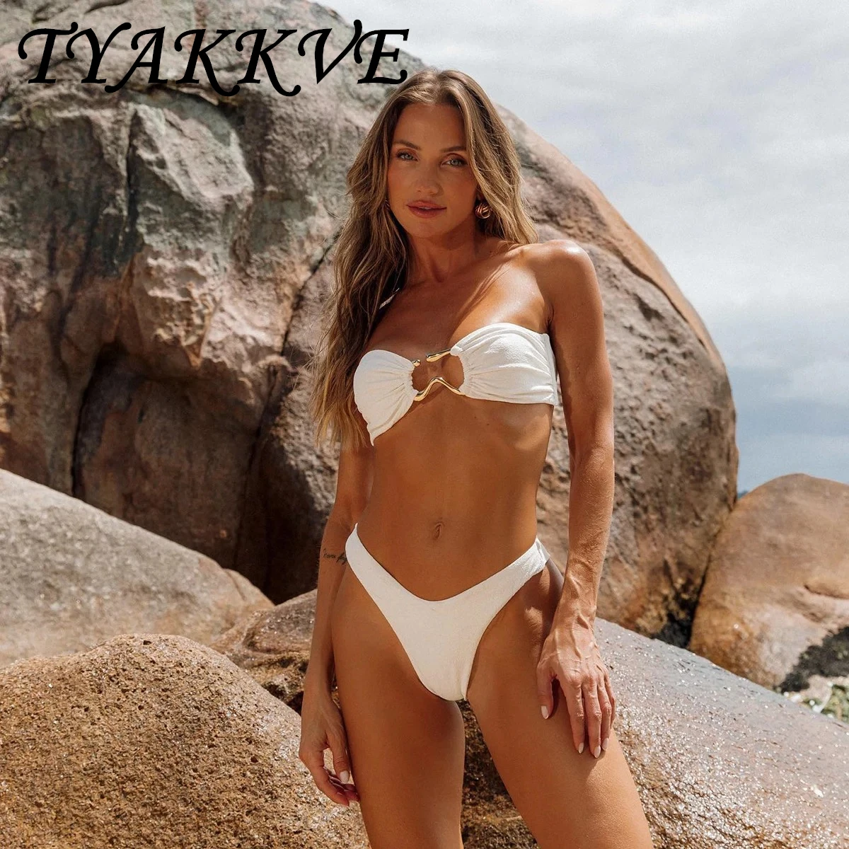 2024 Women Biquini Fashion Solid Swimwear Thong Bikinis Set Sexy Halter Micro Bikini Brazilian Beach Wear Bathing Suit Female
2024 Women Biquini Fashion Solid Swimwear Thong Bikinis Set Sexy Halter Micro Bikini Brazilian Beach Wear Bathing Suit Female