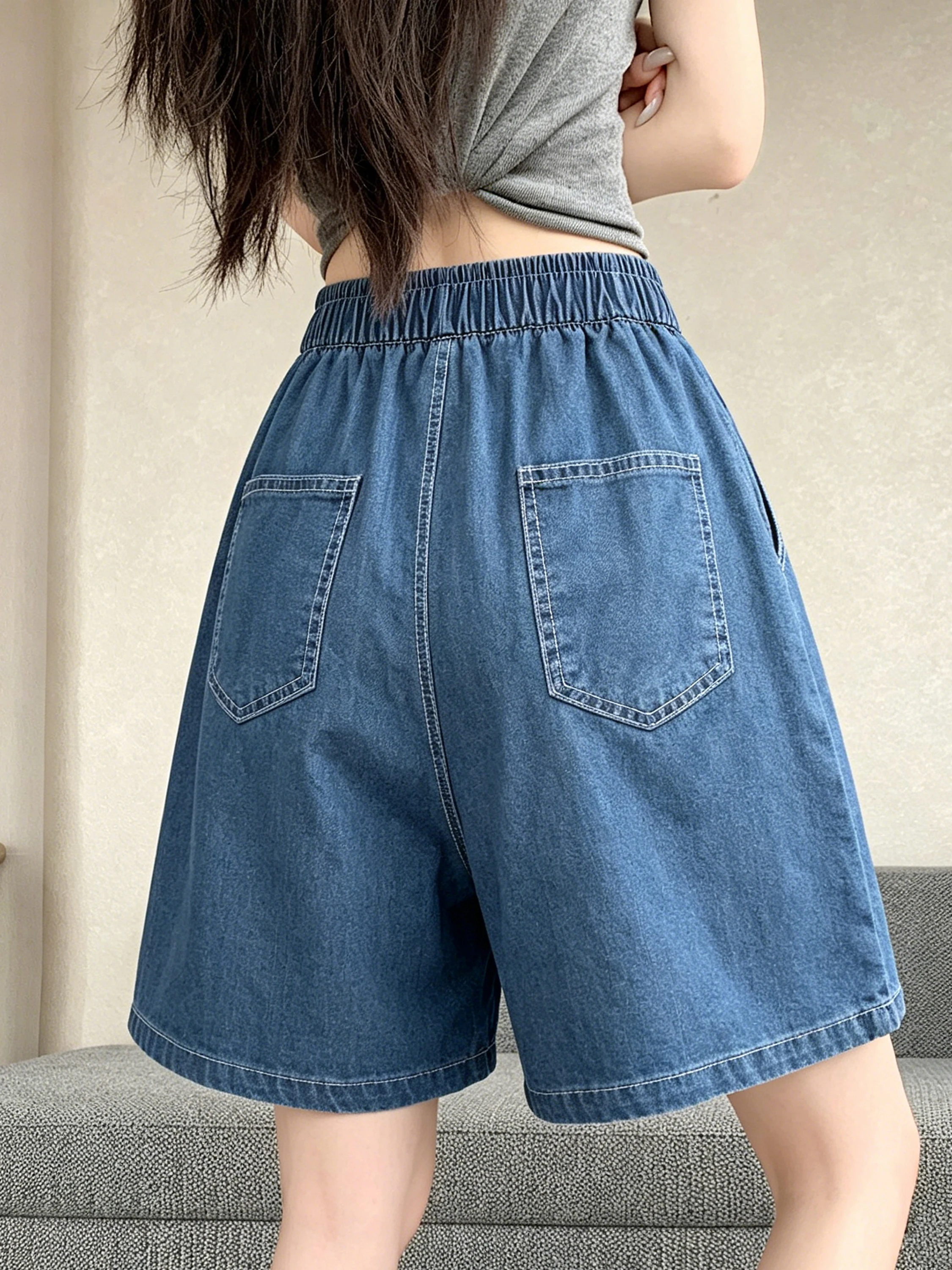 Retro Blue Elastic Waist Denim Shorts Women Summer Outdoor Wear Thin High Waist Slim A-Line Loose Wide Leg Five-Quarter P...
Retro Blue Elastic Waist Denim Shorts Women Summer Outdoor Wear Thin High Waist Slim A-Line Loose Wide Leg Five-Quarter P...