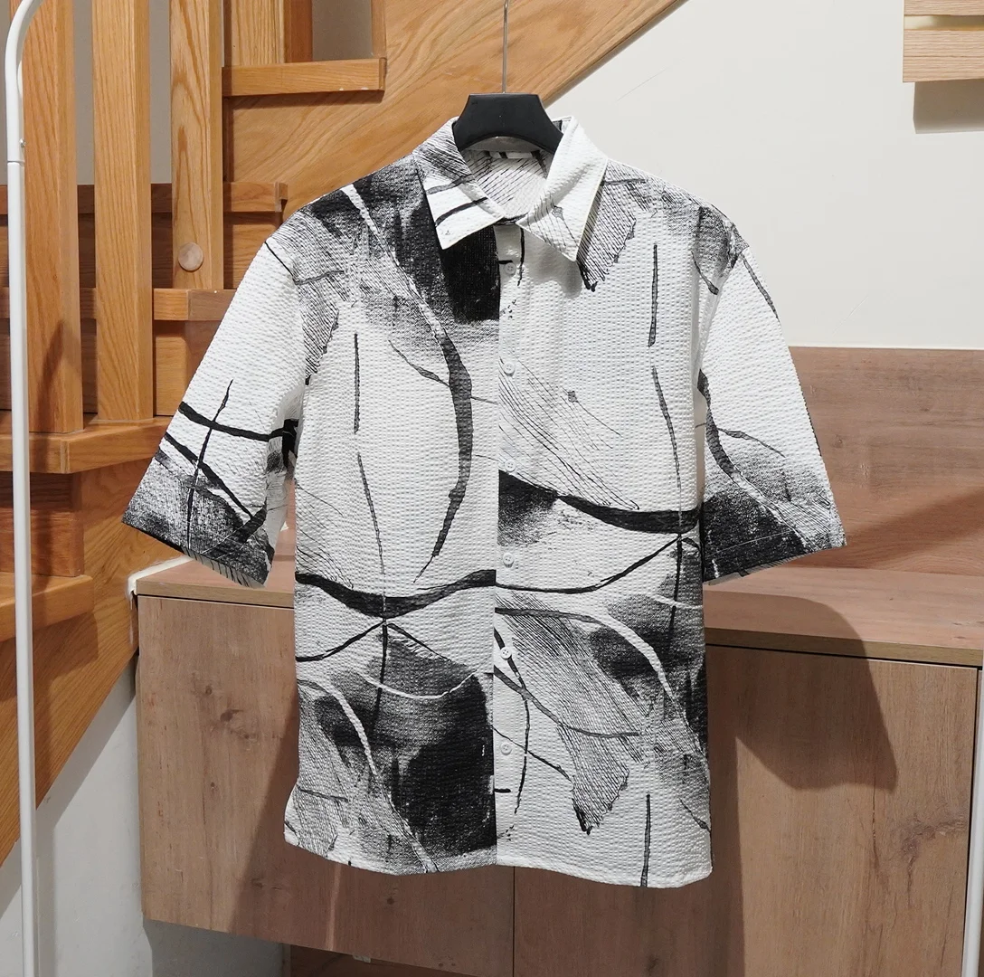 Fashionable Men's Ink Print Seersucker No-Iron Anti-Wrinkle Quick-Drying Loose Shirt Short-Sleeved Shirt
Fashionable Men's Ink Print Seersucker No-Iron Anti-Wrinkle Quick-Drying Loose Shirt Short-Sleeved Shirt
