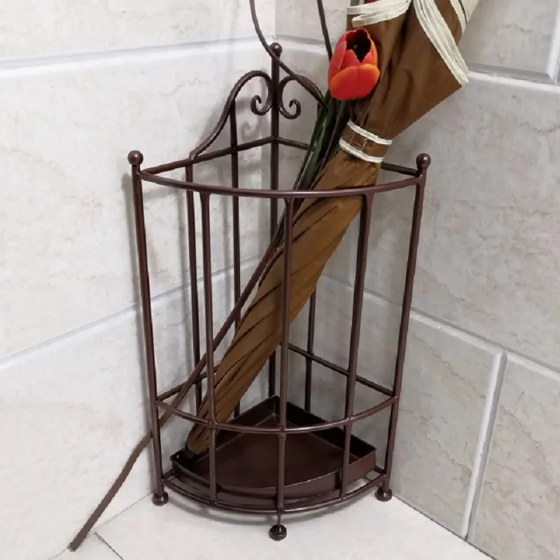 Triangle Umbrella Stand Simple Commercial Household Creative Door Storage Umbrella Bucket Personalized Metal Umbrella Rack
Triangle Umbrella Stand Simple Commercial Household Creative Door Storage Umbrella Bucket Personalized Metal Umbrella Rack