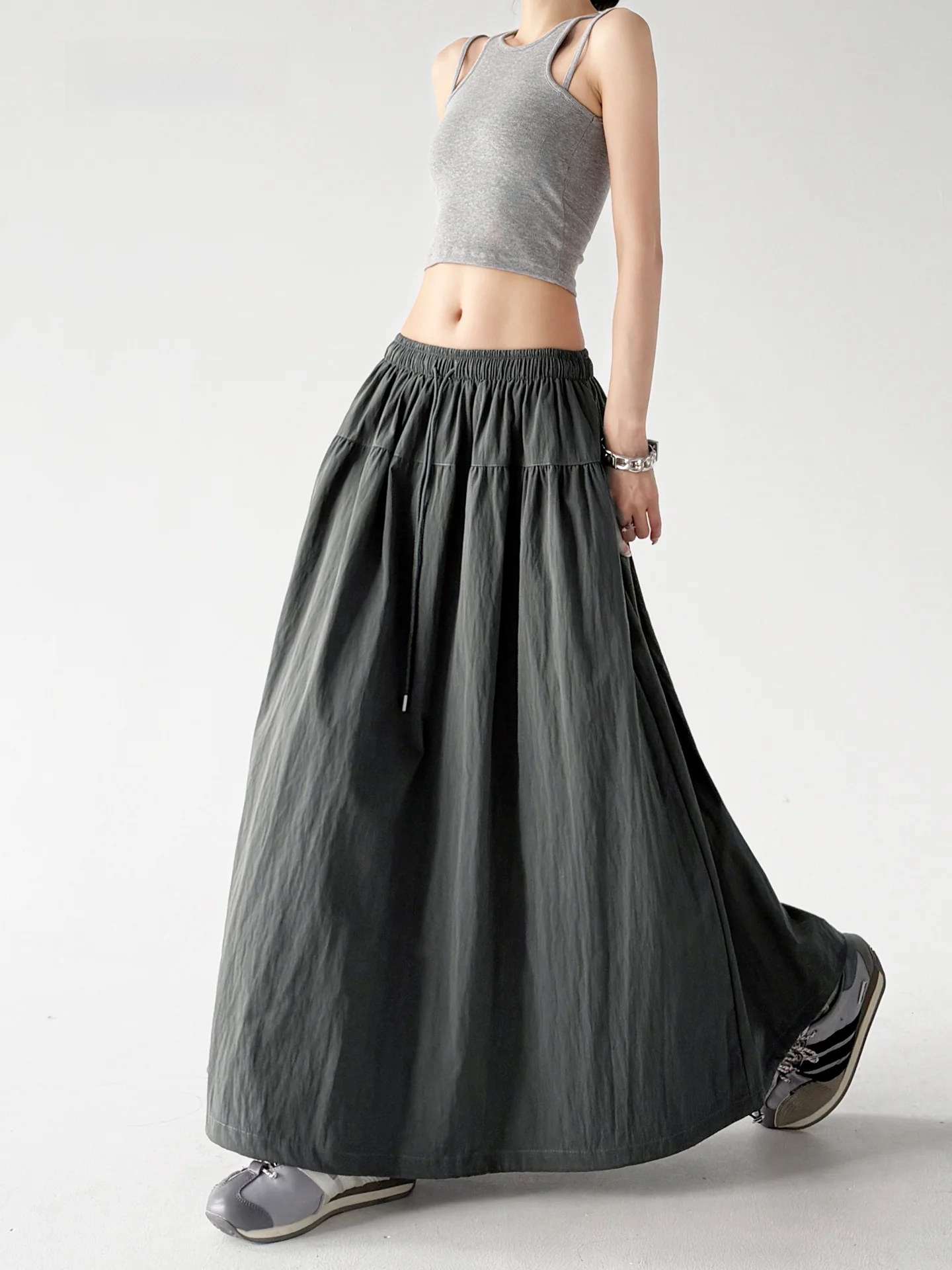 Deep Grey High Waist A-Line Midi Skirt Women's Spring 2026 New Style Hanging Sense Full Swing Elegant Slimming Umbrella Skirt
Deep Grey High Waist A-Line Midi Skirt Women's Spring 2026 New Style Hanging Sense Full Swing Elegant Slimming Umbrella Skirt