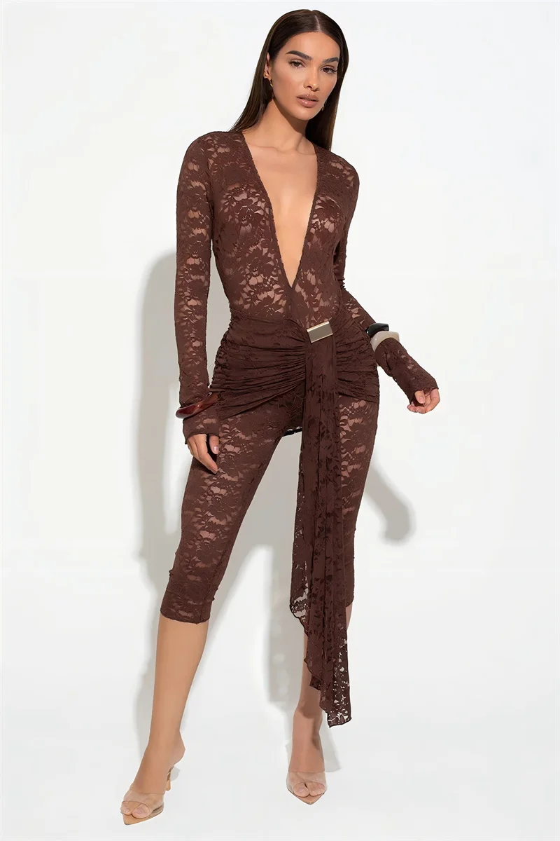 Spring and Summer Women's Sexy Deep V-Neck Long Sleeved Jumpsuit with Elegant Temperament Women's Jumpsuit Shorts
Spring and Summer Women's Sexy Deep V-Neck Long Sleeved Jumpsuit with Elegant Temperament Women's Jumpsuit Shorts