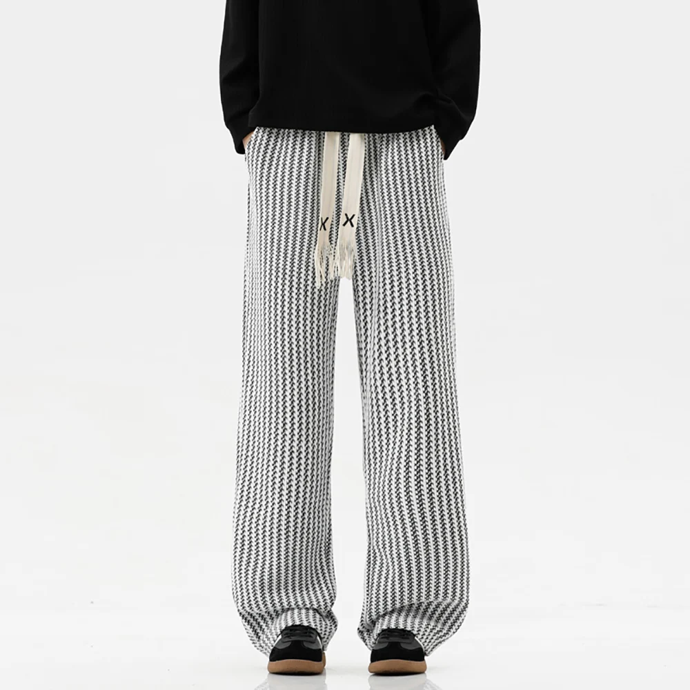 2025 Autumn/Winter men's loose striped straight-leg patterned long pants, men's high street pants, sporty casual sweatpants
2025 Autumn/Winter men's loose striped straight-leg patterned long pants, men's high street pants, sporty casual sweatpants