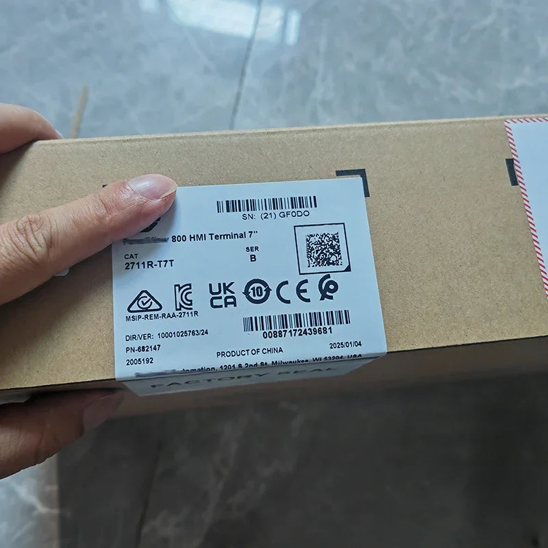 Совершенно новый и оригинальный 2711R-T7T.
Совершенно новый и оригинальный 2711R-T7T.