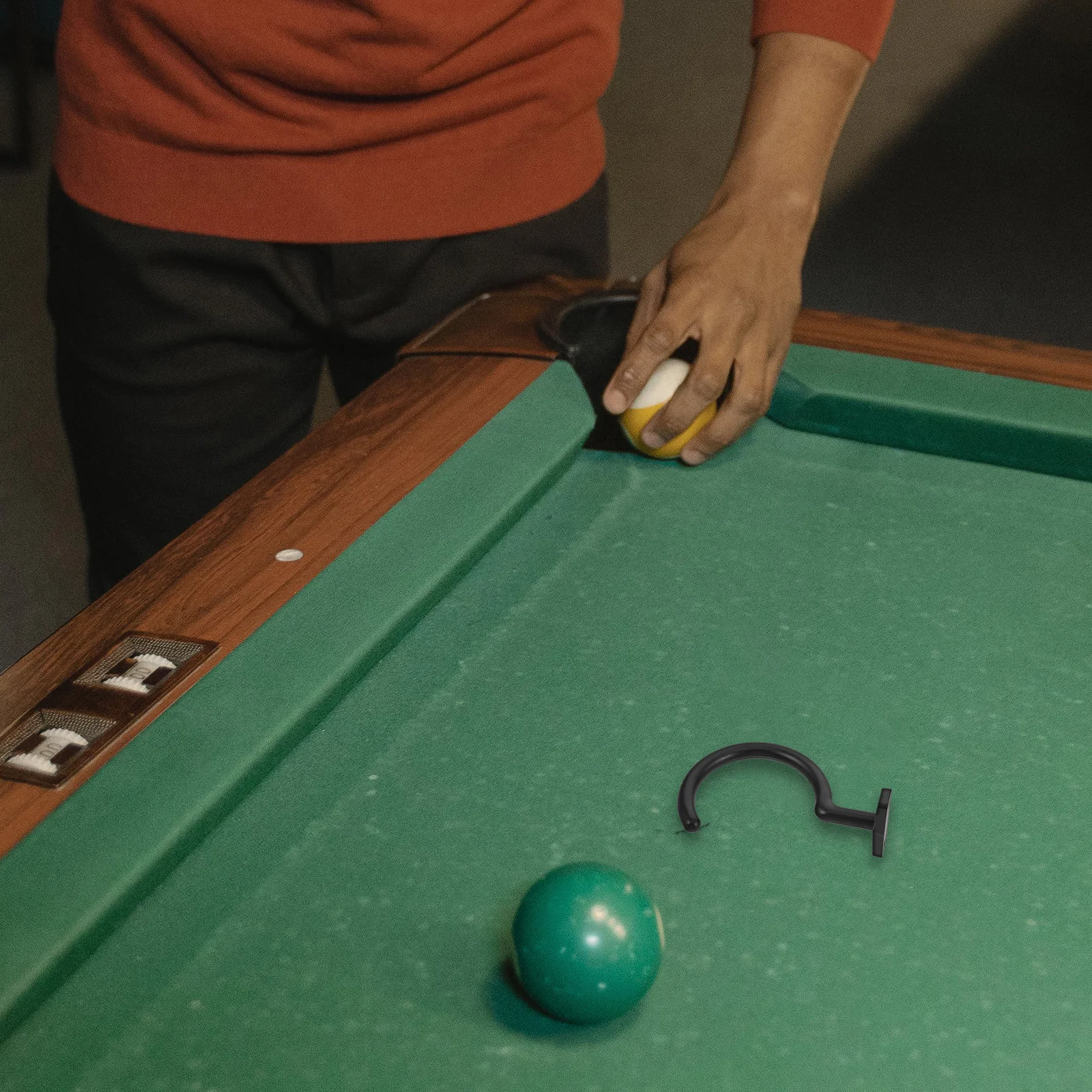 Pool Table Hook Golden Rack for Cues Triangles Accessories Space Saving Durable Construction Billiard Snooker Supply
Pool Table Hook Golden Rack for Cues Triangles Accessories Space Saving Durable Construction Billiard Snooker Supply