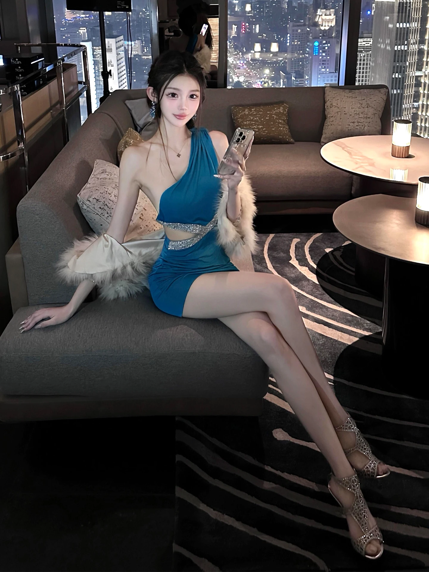 Heavy Embellished Diamond Off-Shoulder Birthday Dress Sexy Bodycon Skirt French Style High Waist Polyester Fiber Summer Dress
Heavy Embellished Diamond Off-Shoulder Birthday Dress Sexy Bodycon Skirt French Style High Waist Polyester Fiber Summer Dress