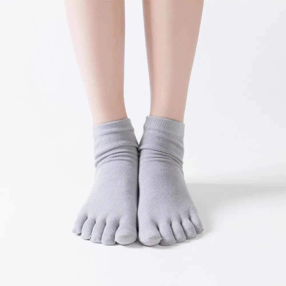 Rainbow Colourful Gym Sport Breathable Dot Silicone Floor Socks Five Finger Hosiery Anti-Slip Yoga Socks Woman Korean Socks
Rainbow Colourful Gym Sport Breathable Dot Silicone Floor Socks Five Finger Hosiery Anti-Slip Yoga Socks Woman Korean Socks