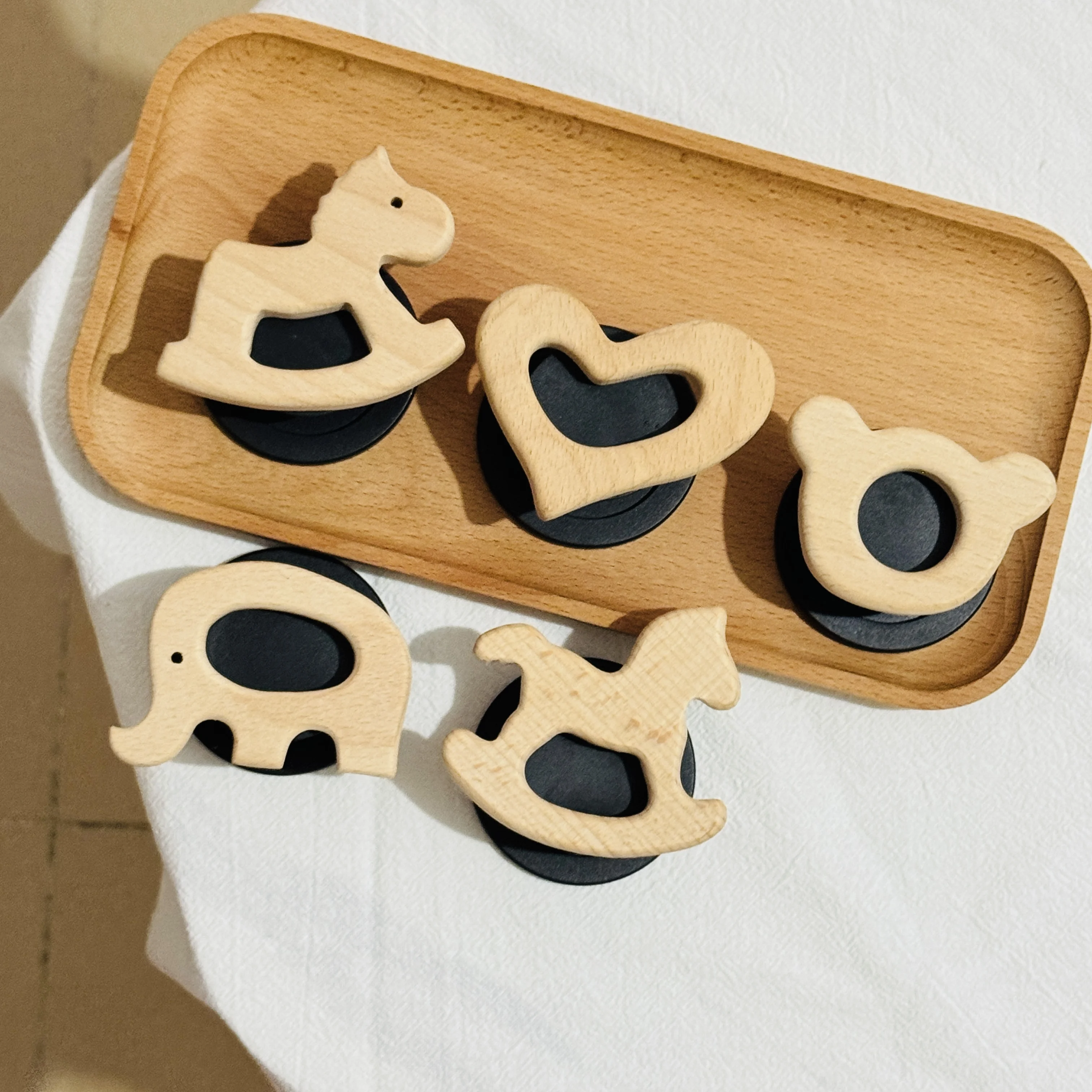 INS Korean Cute 3D Wooden Horse Foldable For Magsafe Griptok Holder Phone Finger Stand Support For IPhone Samsung Girl Bracket
INS Korean Cute 3D Wooden Horse Foldable For Magsafe Griptok Holder Phone Finger Stand Support For IPhone Samsung Girl Bracket