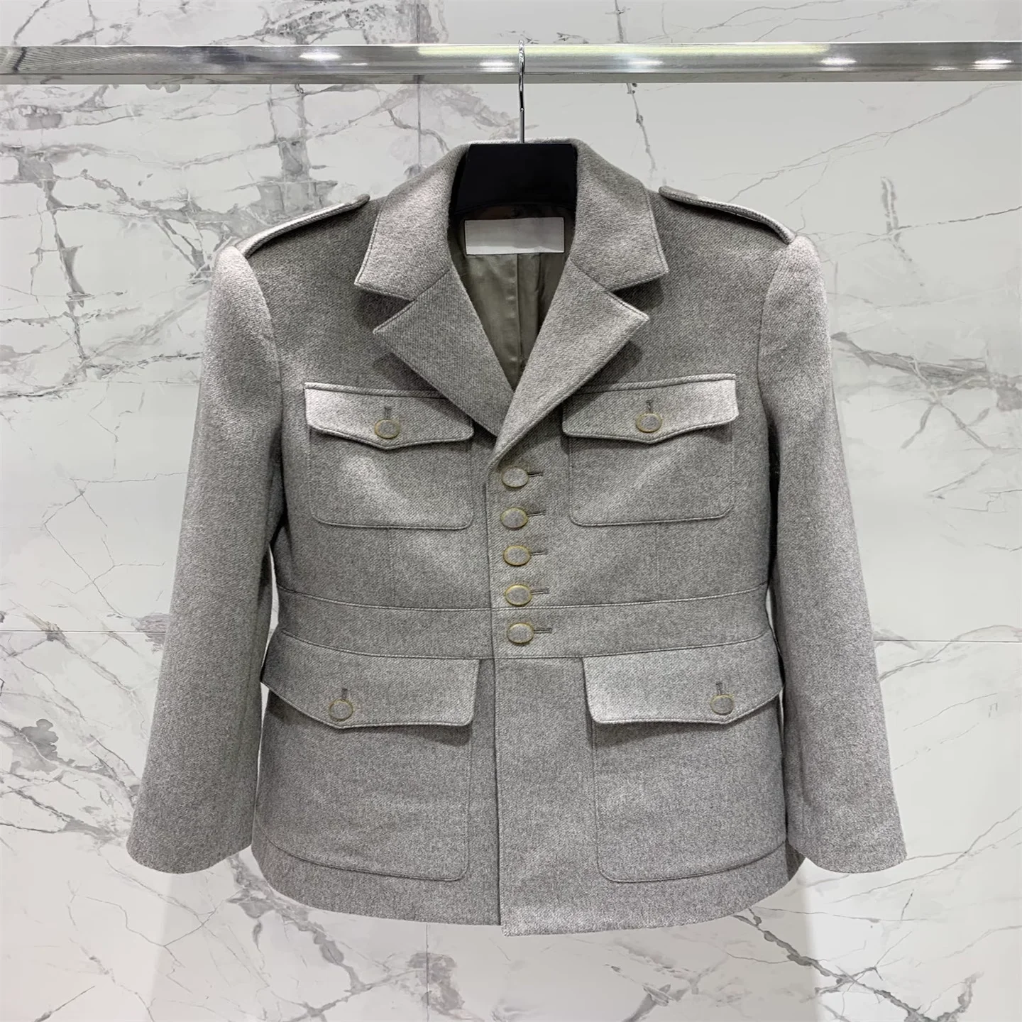 2025 Autumn Winter Long Coat Fashion Women's Single Breasted Grey Jacket Elegant Ladies Wool Coat Long
2025 Autumn Winter Long Coat Fashion Women's Single Breasted Grey Jacket Elegant Ladies Wool Coat Long