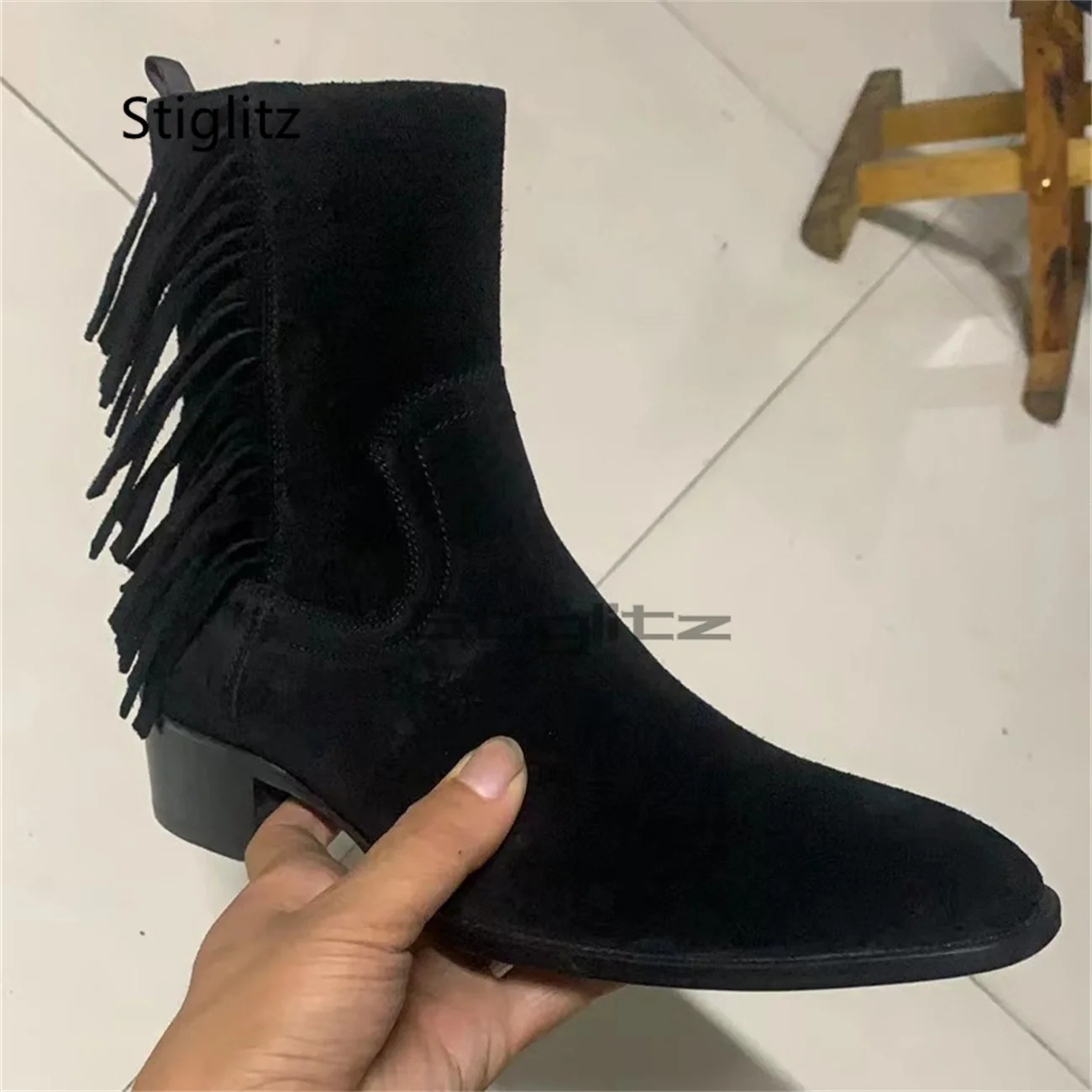 Suede Tassels Chelsea Boots for Men Chunky Heels Side Zip Ankle Boots Autumn Winter Fashion Casual Business Party Shoes Male
Suede Tassels Chelsea Boots for Men Chunky Heels Side Zip Ankle Boots Autumn Winter Fashion Casual Business Party Shoes Male