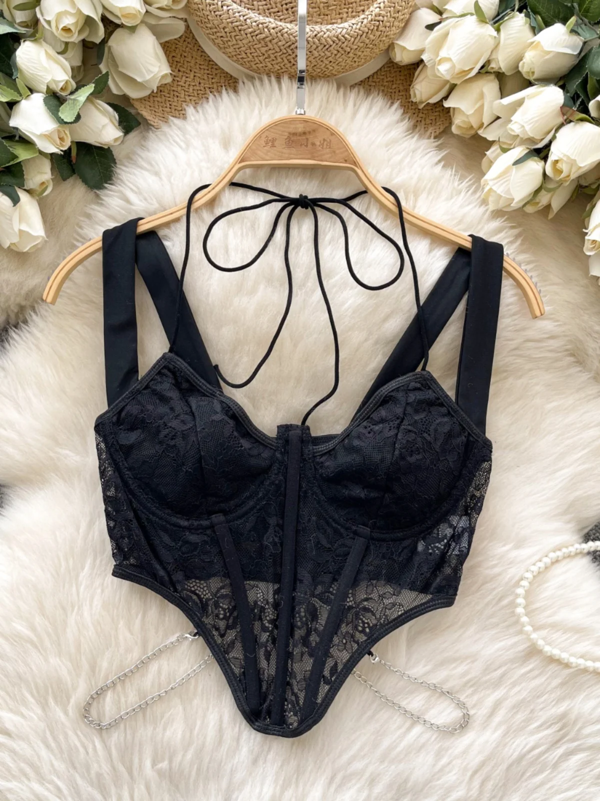 Spring Fibone Lace Design Women's Crop Top Strapl Vest Pure Desirable Boting irt Trendy Base Layer Csole
Spring Fibone Lace Design Women's Crop Top Strapl Vest Pure Desirable Boting irt Trendy Base Layer Csole