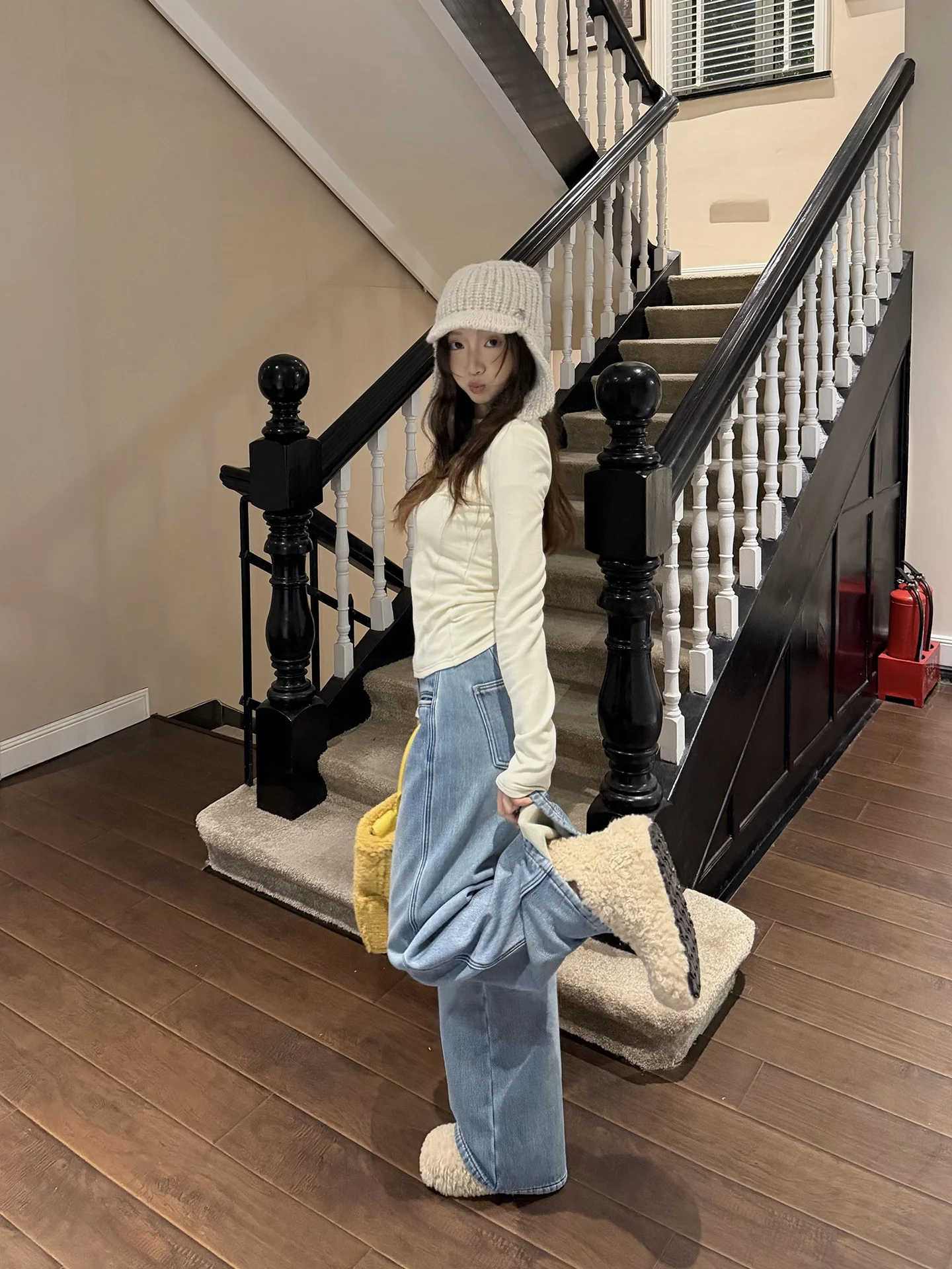 Ретро джинсы из синего денима с широкими штанинами, прямого кроя, утолщенные, свободного покроя, женские, для повседневной носки, с завышенной талией
Ретро джинсы из синего денима с широкими штанинами, прямого кроя, утолщенные, свободного покроя, женские, для повседневной носки, с завышенной талией