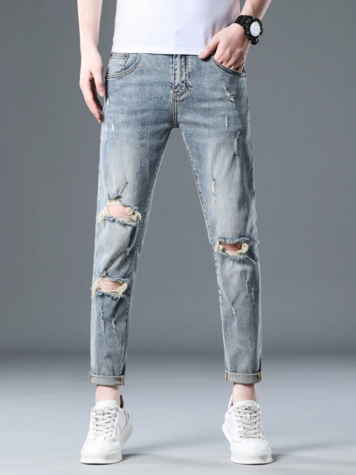 Retro Distred Slim Fit Jeans Men's Summer New Sle High End Hole Elastic Korean Version Cotton Stretch Denim Pants
Retro Distred Slim Fit Jeans Men's Summer New Sle High End Hole Elastic Korean Version Cotton Stretch Denim Pants